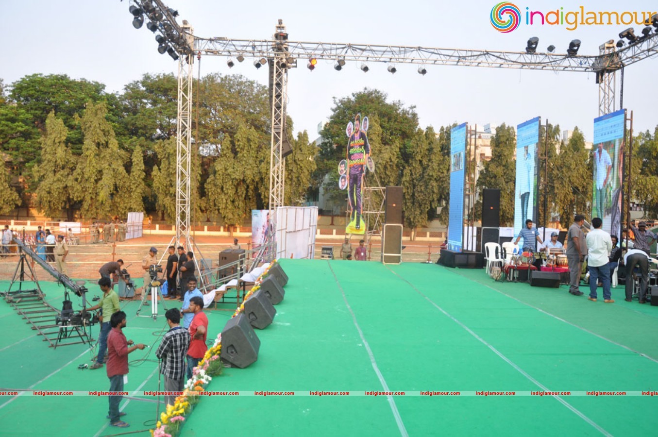Raja Cheyyi Veste Movie Audio Event hd photo
