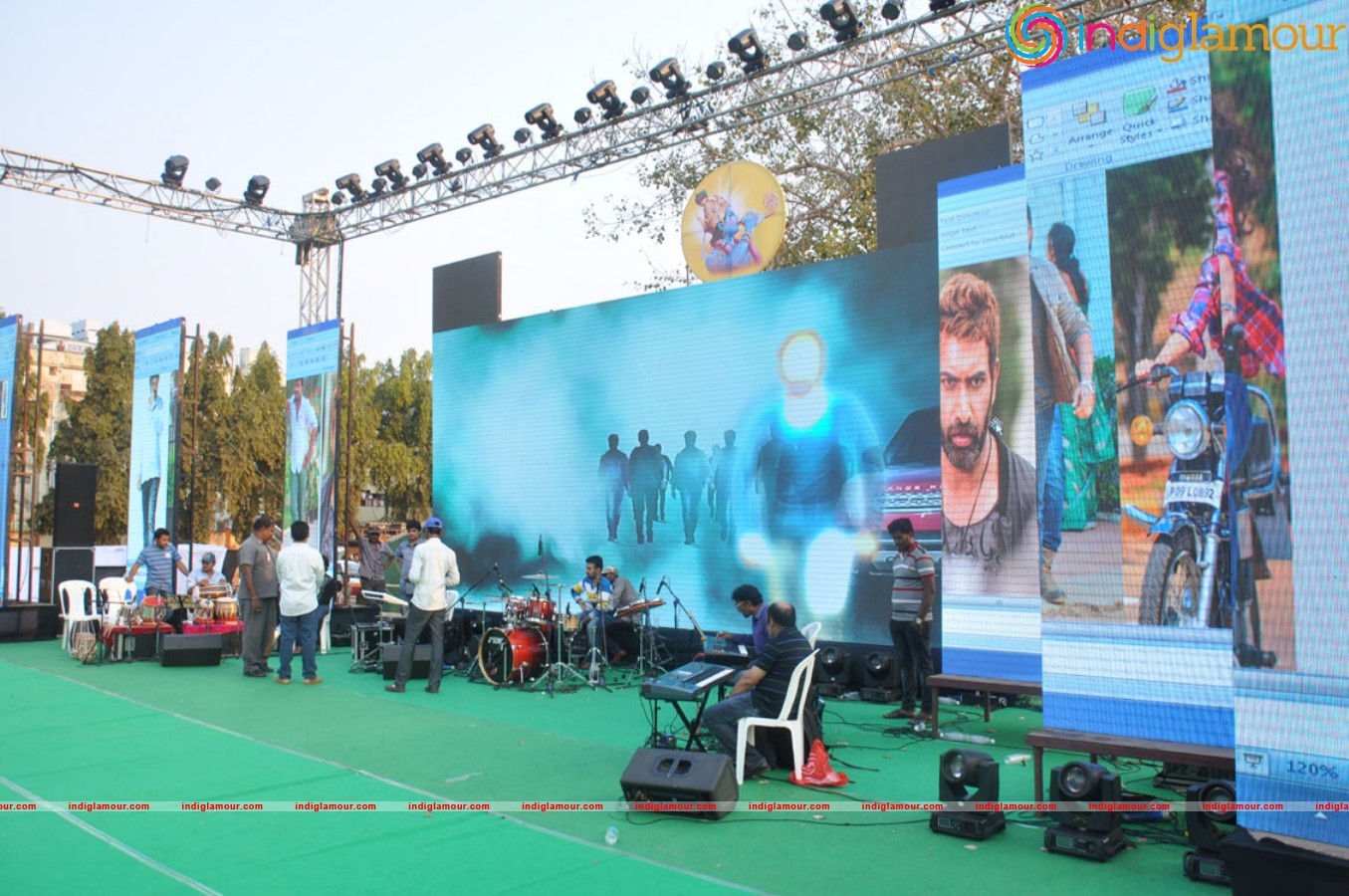 Raja Cheyyi Veste Movie Audio Event hd photo