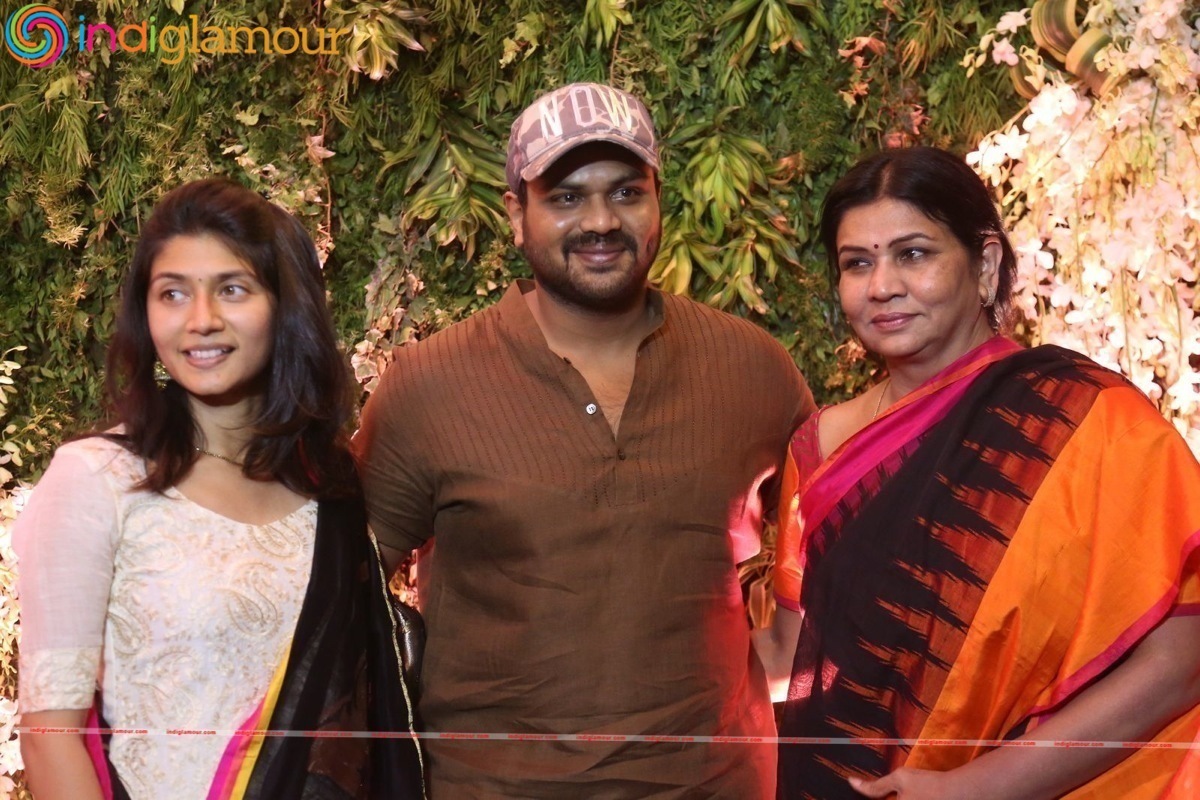 Chiranjeevi daughter Sreeja Reception Event hd photo
