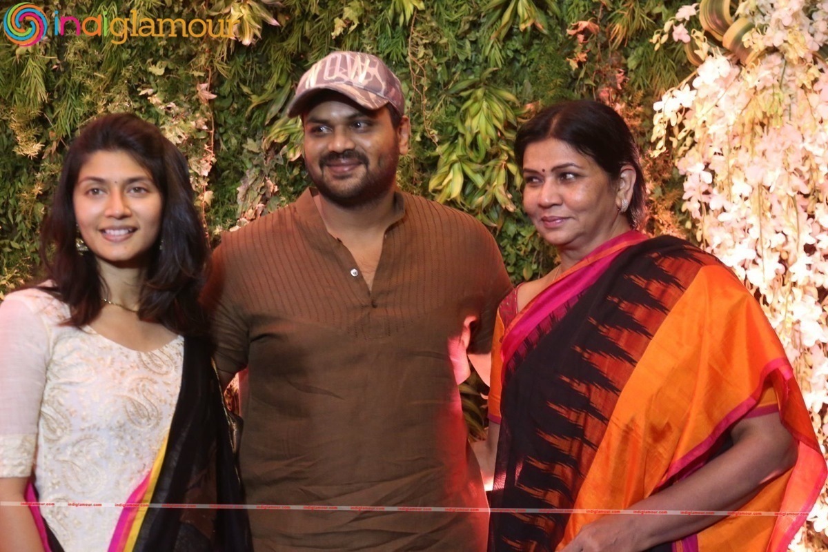 Chiranjeevi daughter Sreeja Reception Event hd photo