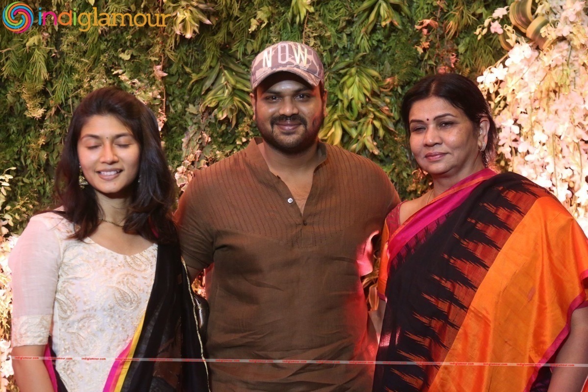 Chiranjeevi daughter Sreeja Reception Event hd photo