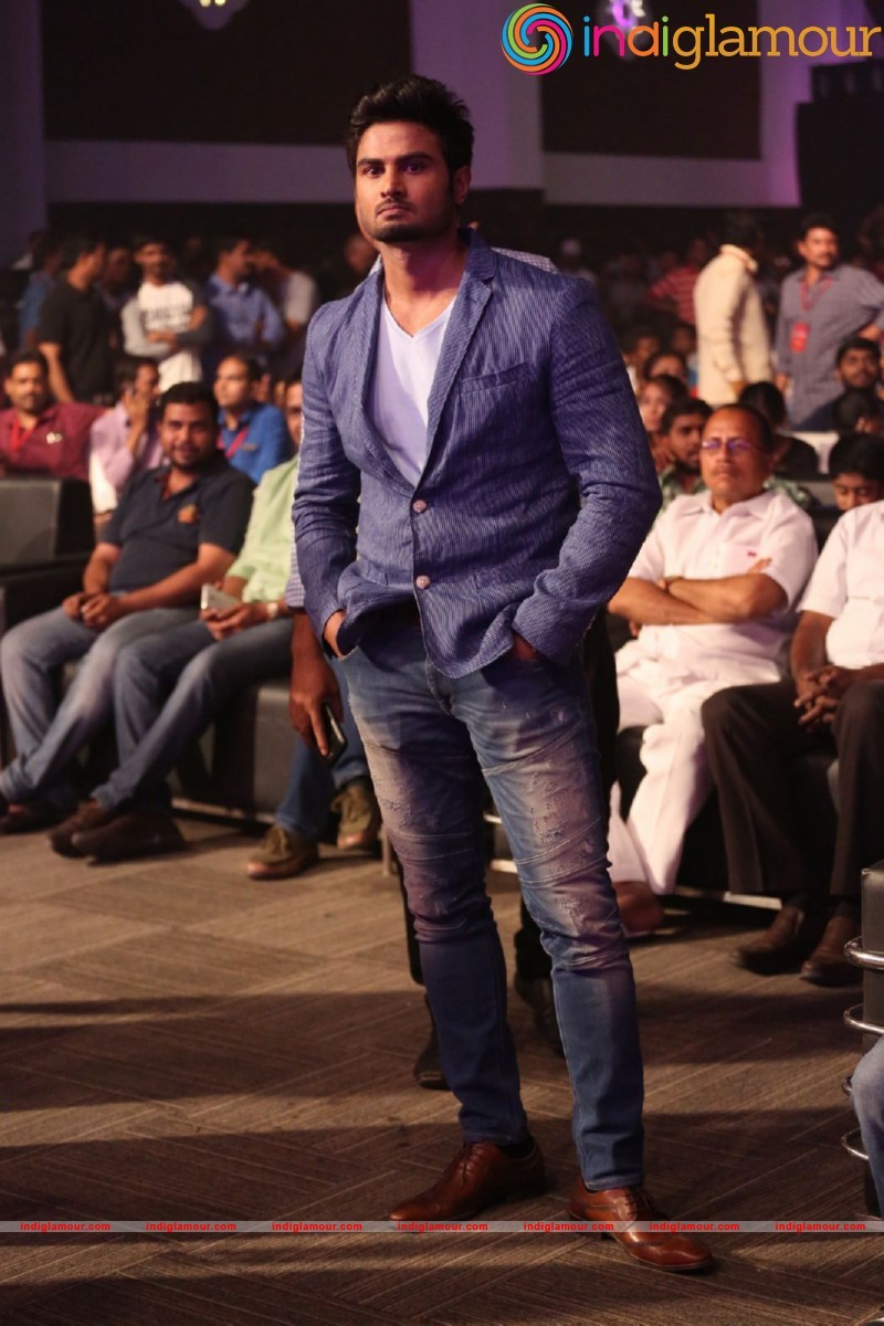 Brahmotsavam Audio Launch Event hd photo