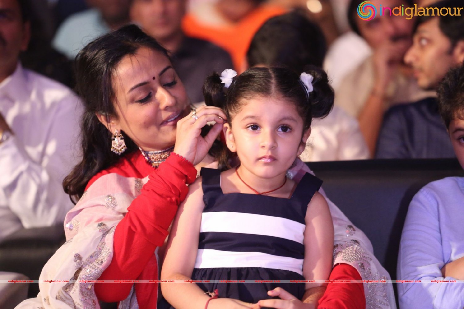 Brahmotsavam Audio Launch Event hd photo