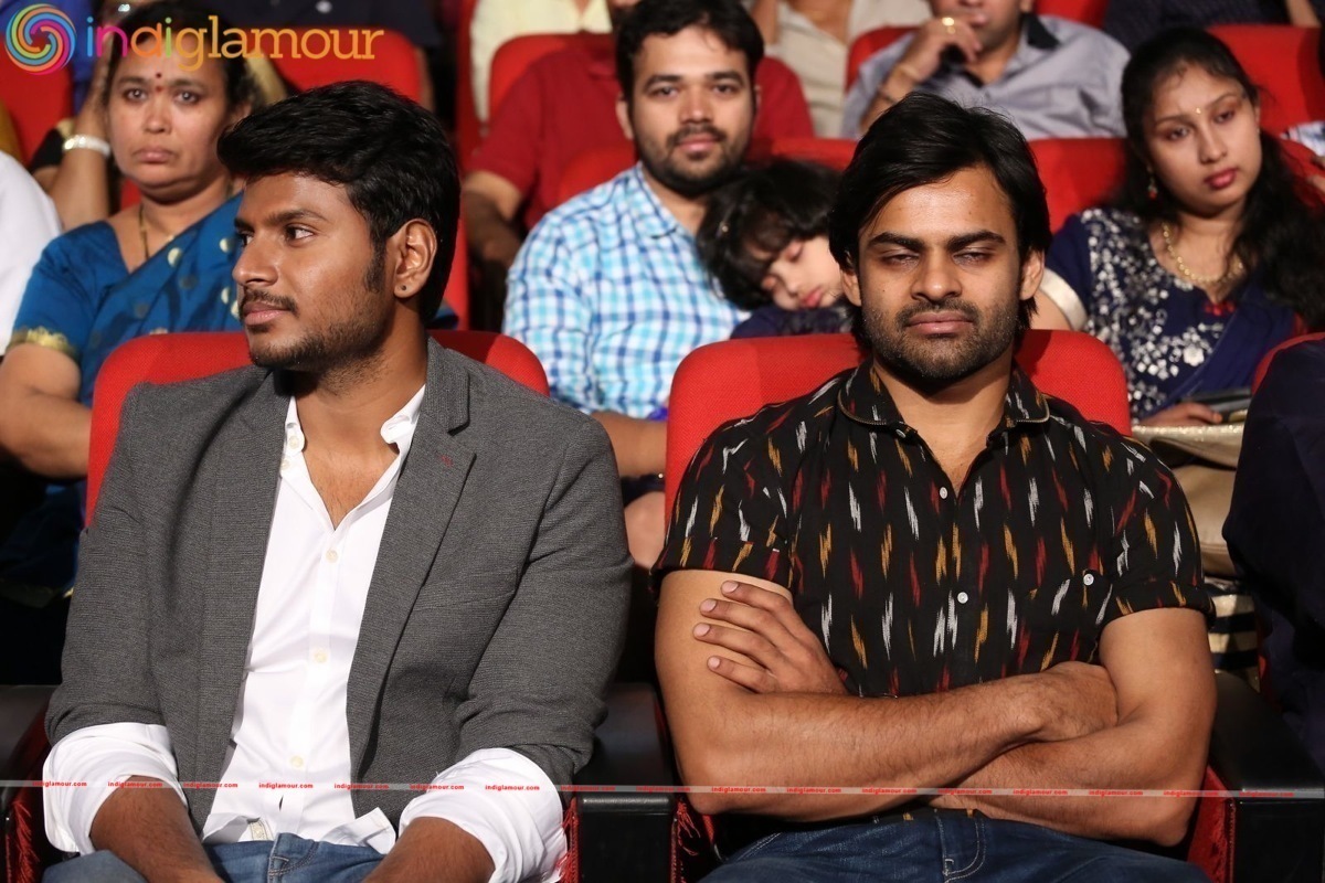 Okka Ammayi Thappa Audio Launch1 Event hd photo