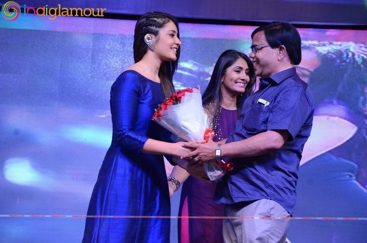 Okka Ammayi Thappa Audio Launch1 Event hd photo