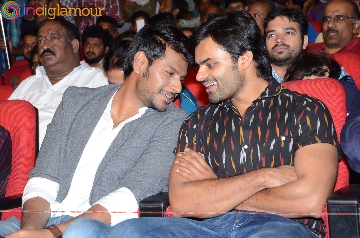 Okka Ammayi Thappa Audio Launch1 Event hd photo