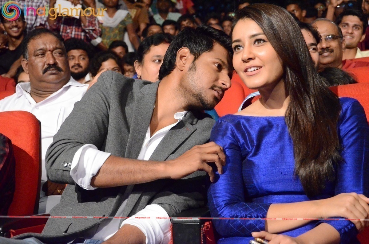 Okka Ammayi Thappa Audio Launch1 Event hd photo