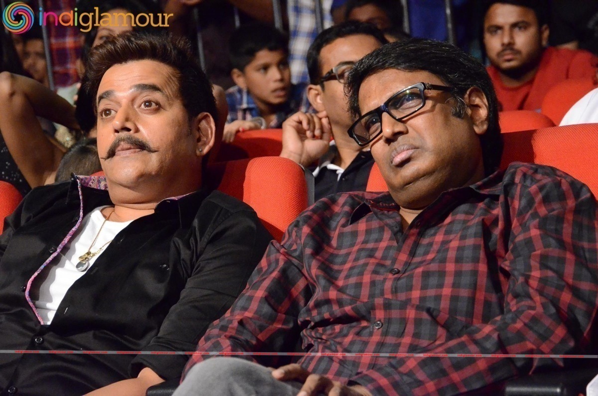 Okka Ammayi Thappa Audio Launch1 Event hd photo