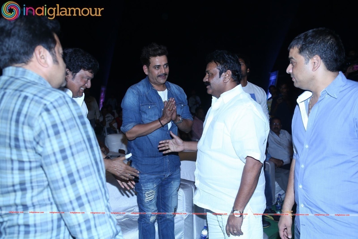 Okka Ammayi Thappa Audio Launch Event hd photo