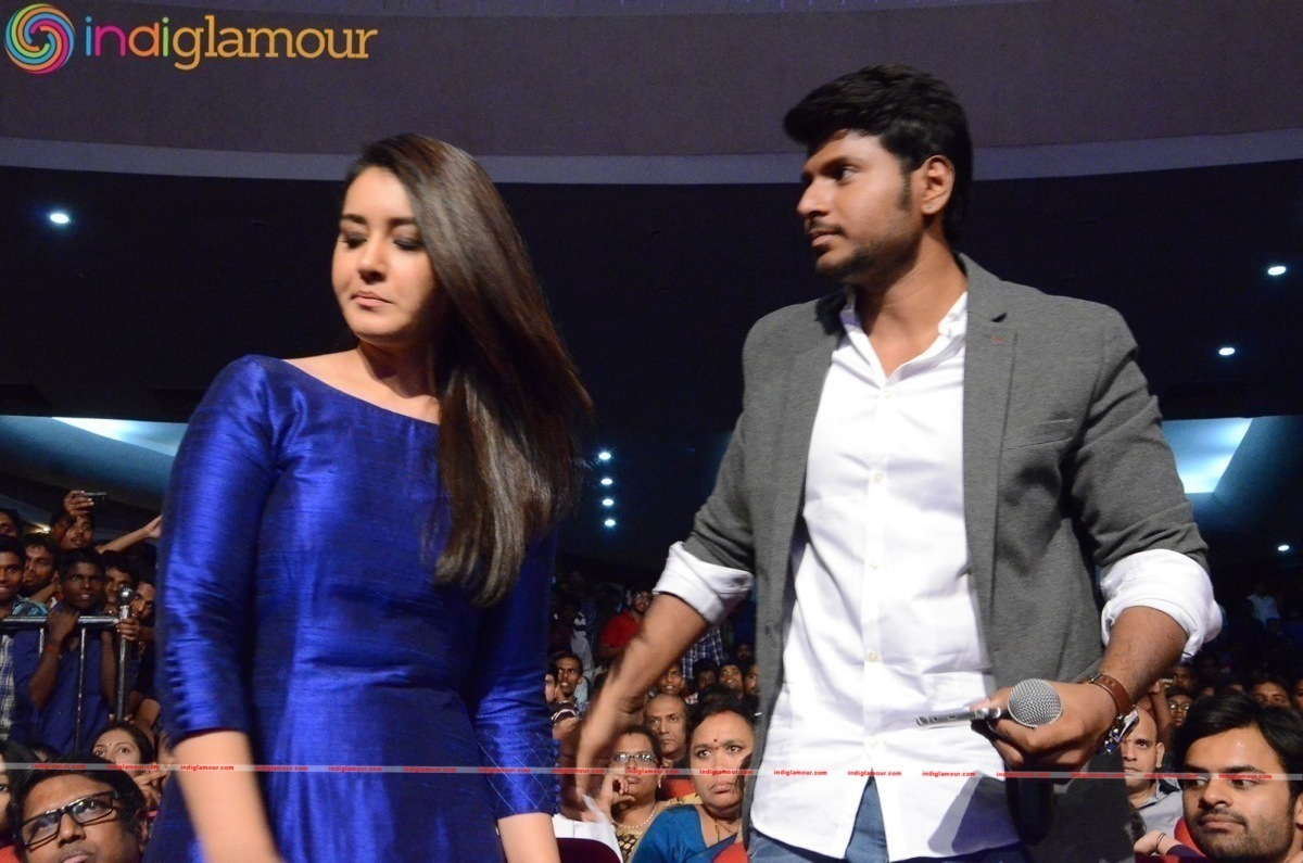 Okka Ammayi Thappa Audio Launch Event hd photo