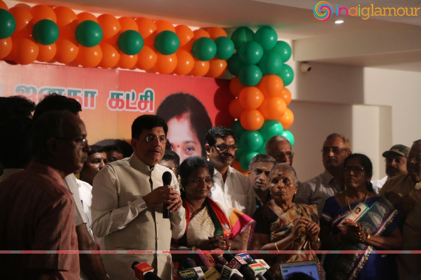 Powerstar Srinivasan campaign for BJP Candidates in Virugambakkam Event hd photo