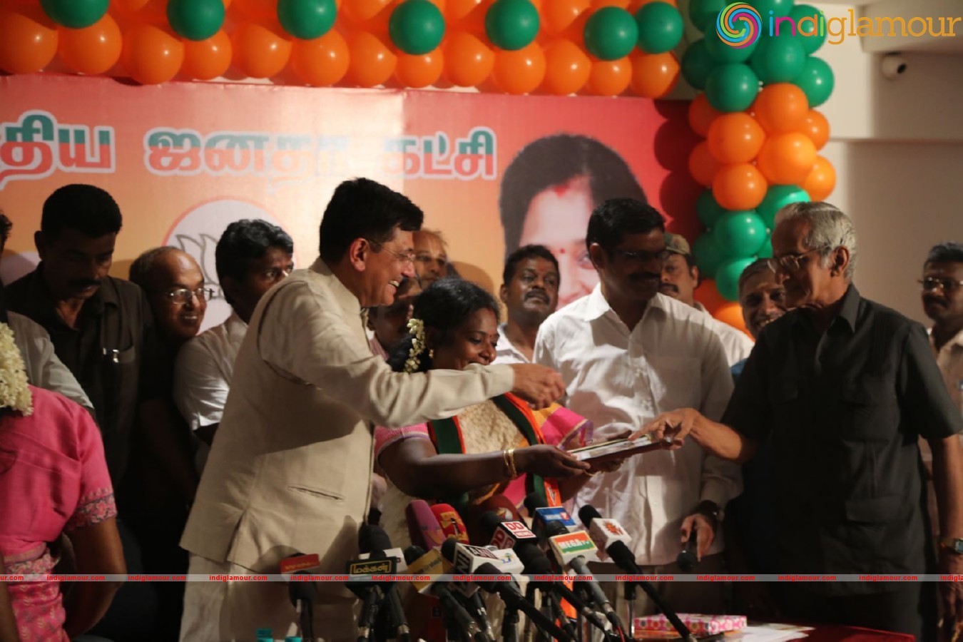 Powerstar Srinivasan campaign for BJP Candidates in Virugambakkam Event hd photo
