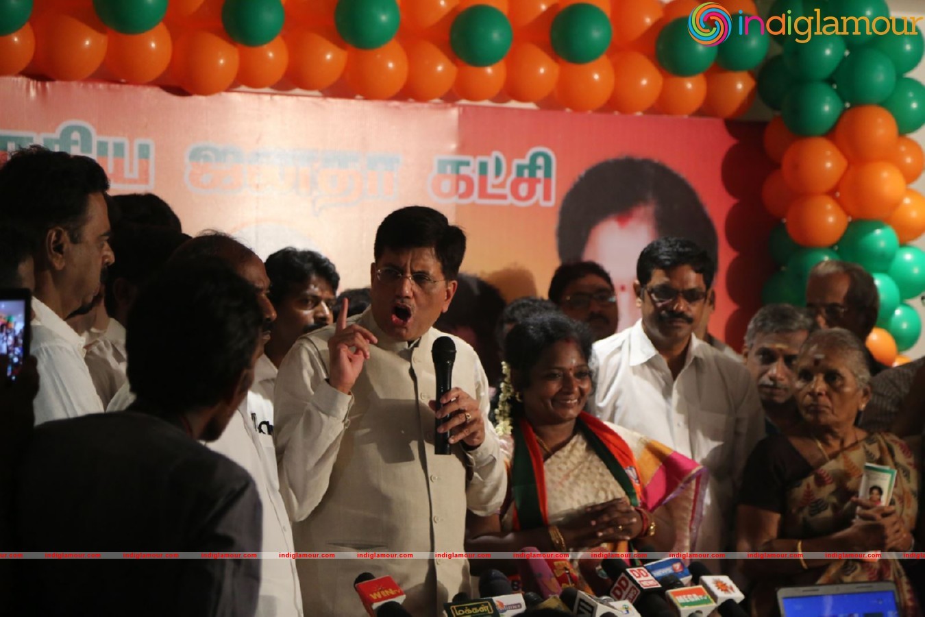 Powerstar Srinivasan campaign for BJP Candidates in Virugambakkam Event hd photo