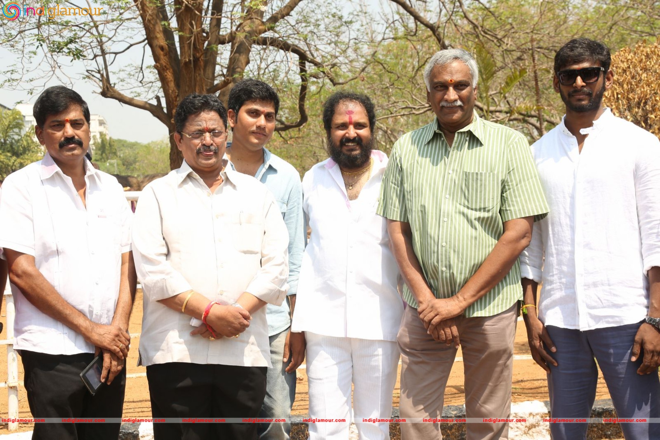 4×4 Movie Opening Photos Event hd photo