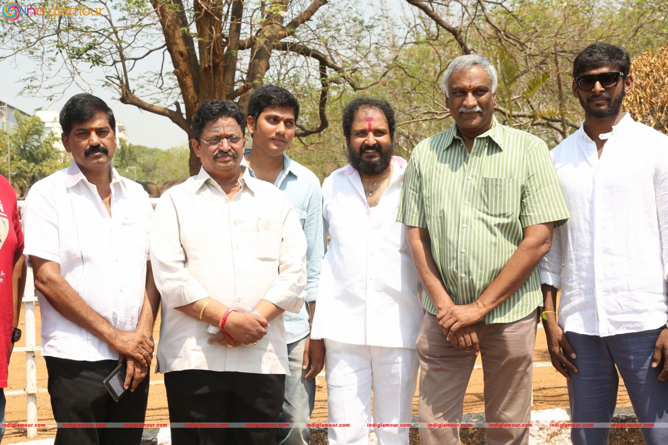 4×4 Movie Opening Photos Event hd photo
