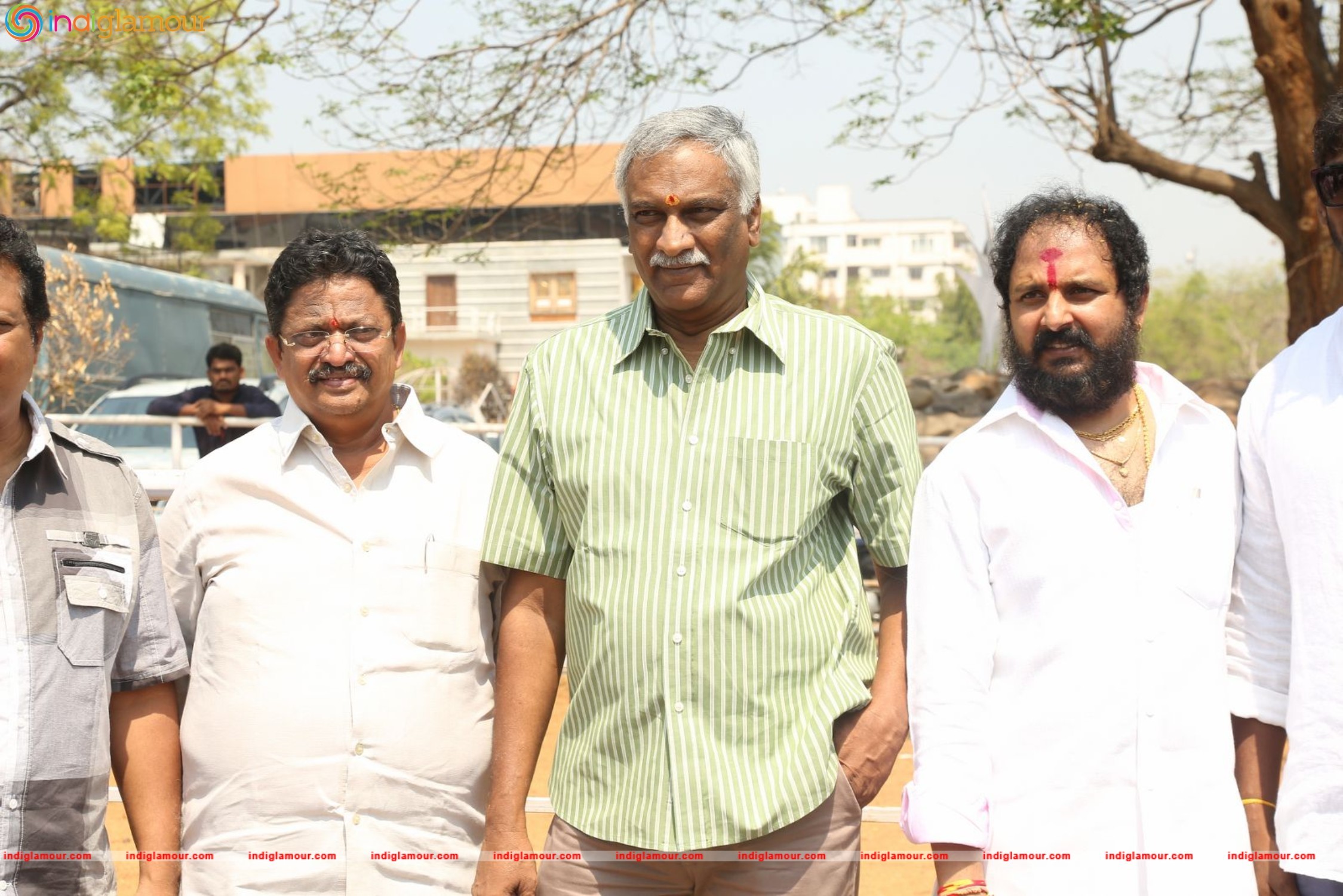 4×4 Movie Opening Photos Event hd photo