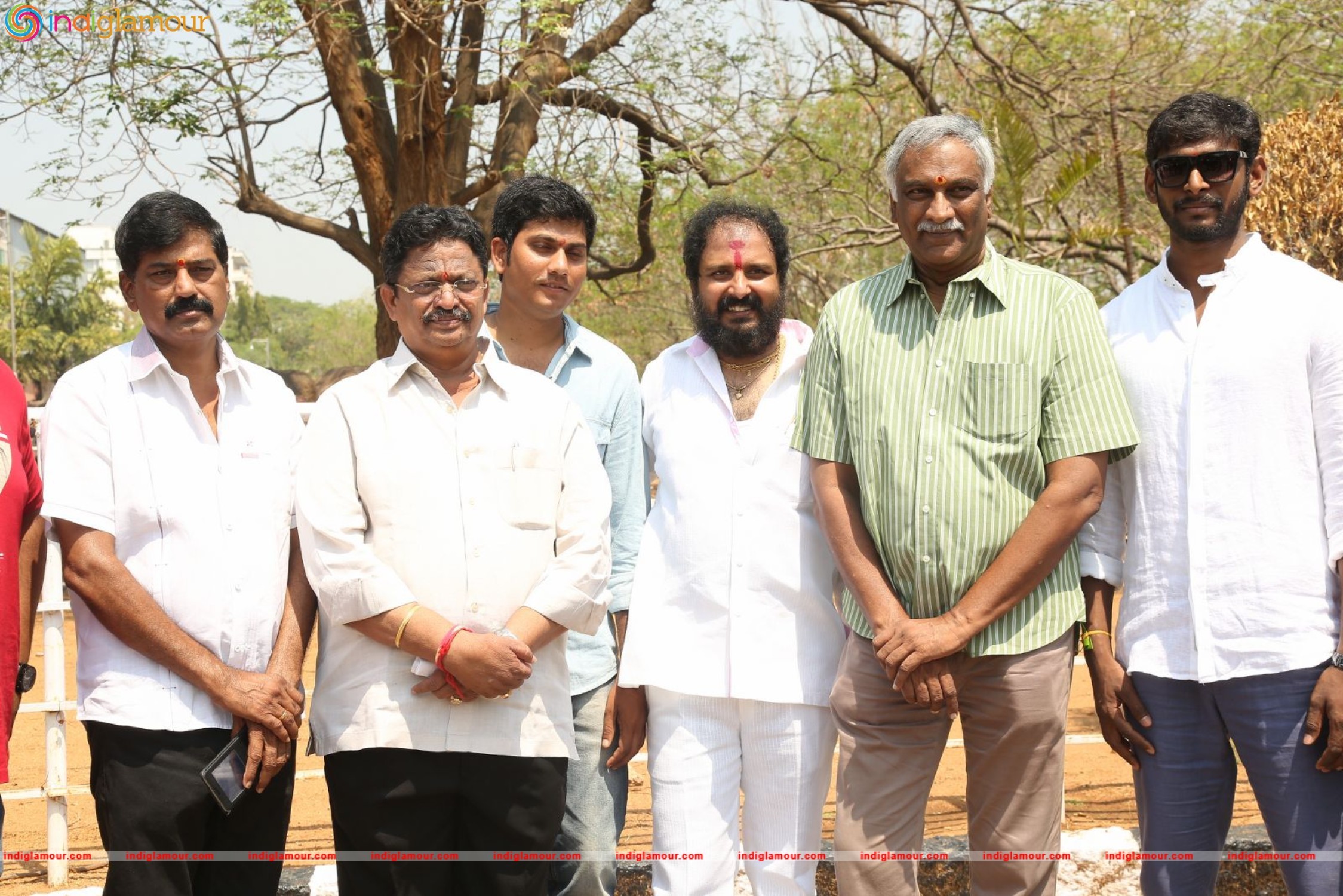 4×4 Movie Opening Photos Event hd photo