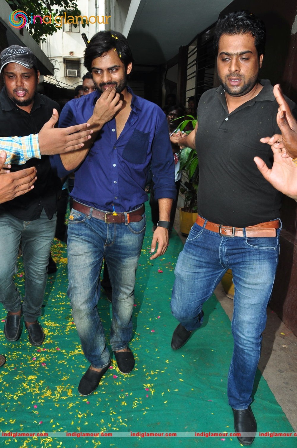 Supreme Movie Platinum Disc Function Event hd photo