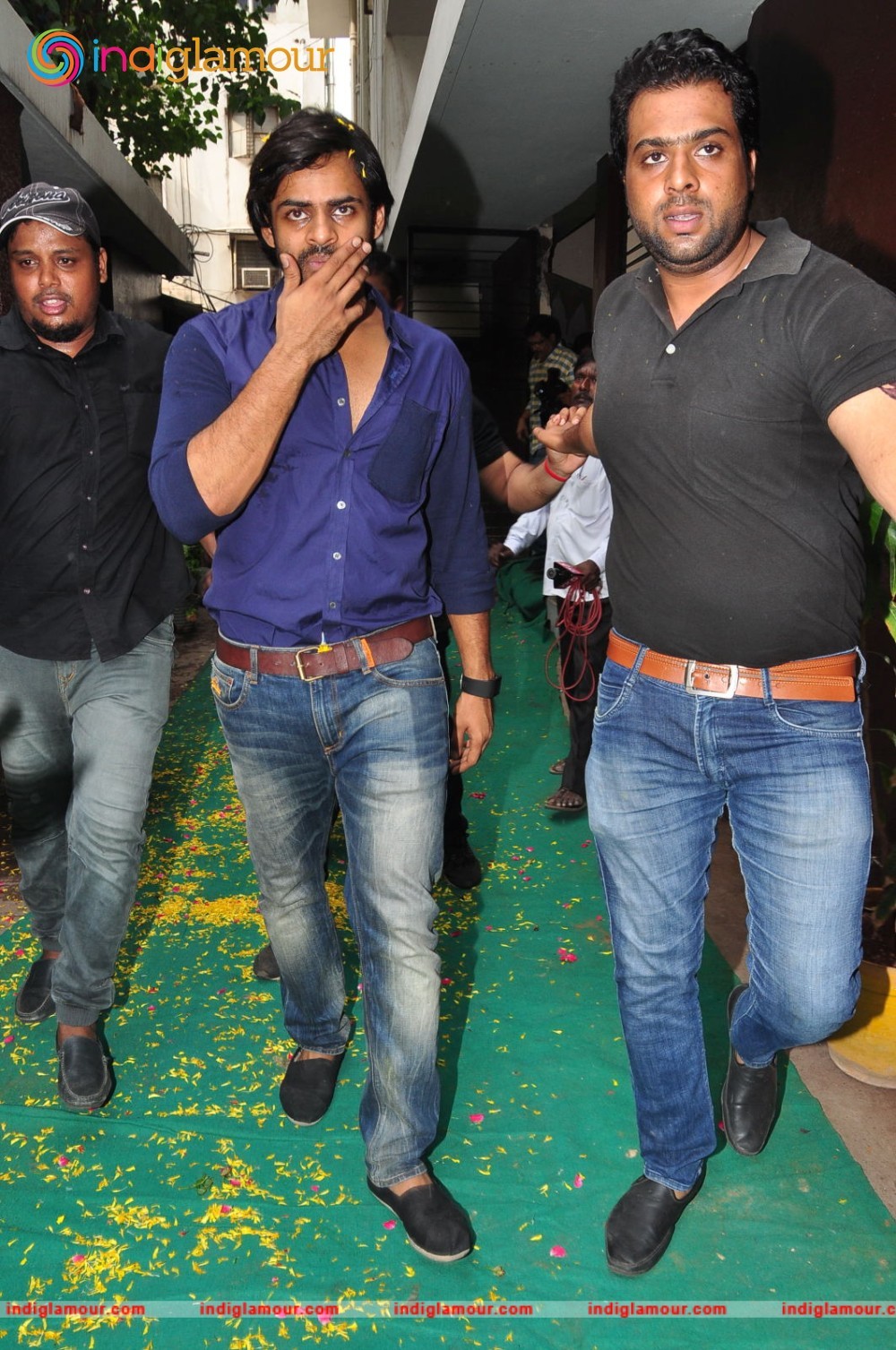 Supreme Movie Platinum Disc Function Event hd photo