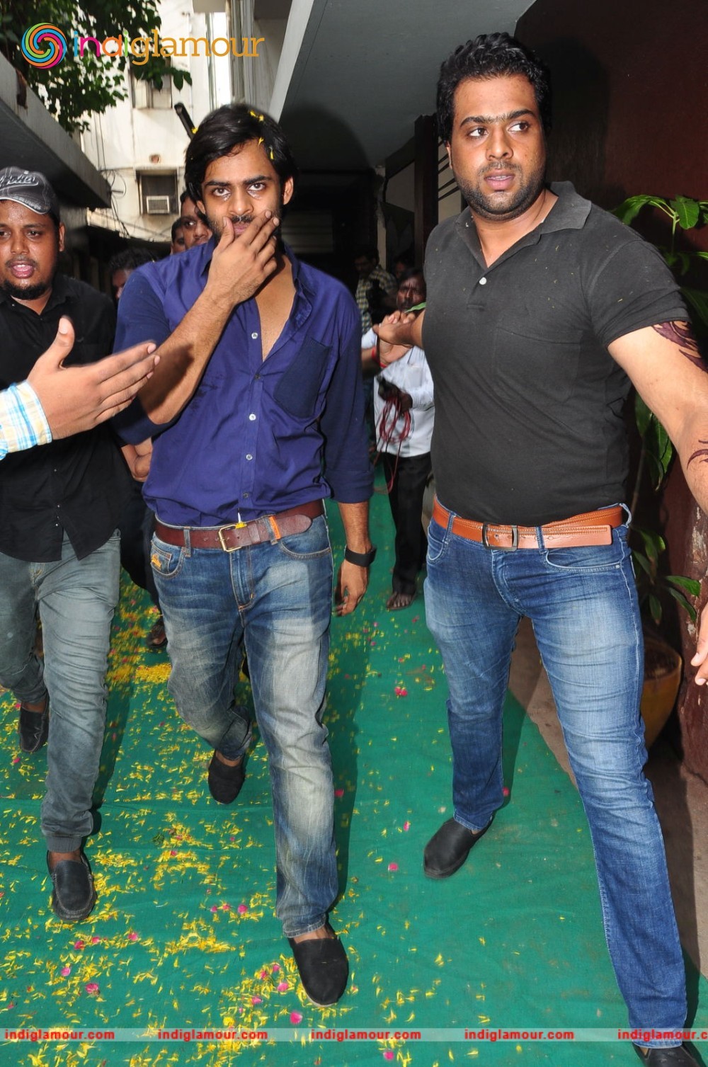 Supreme Movie Platinum Disc Function Event hd photo
