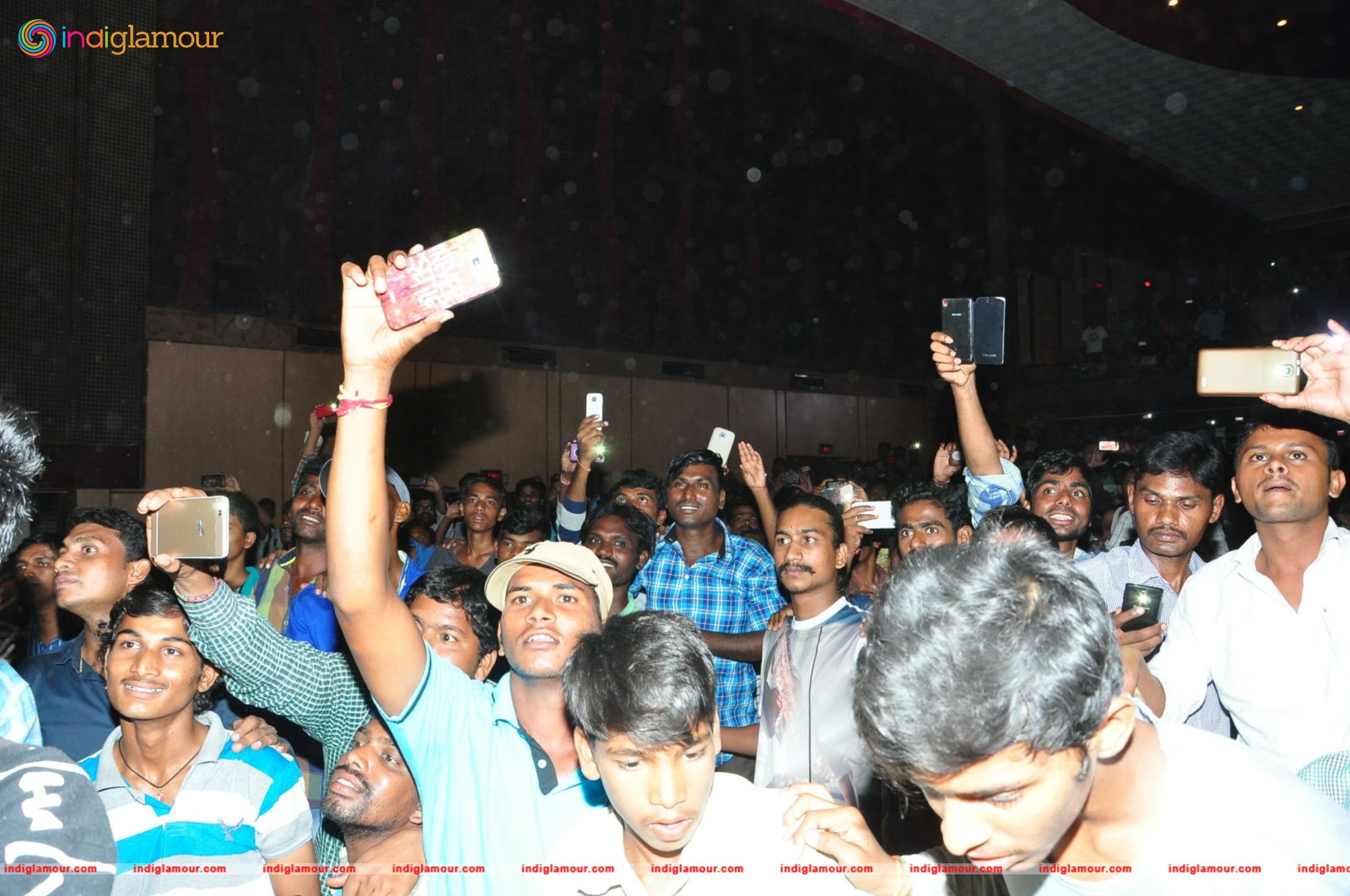 Supreme Movie Platinum Disc Function Event hd photo