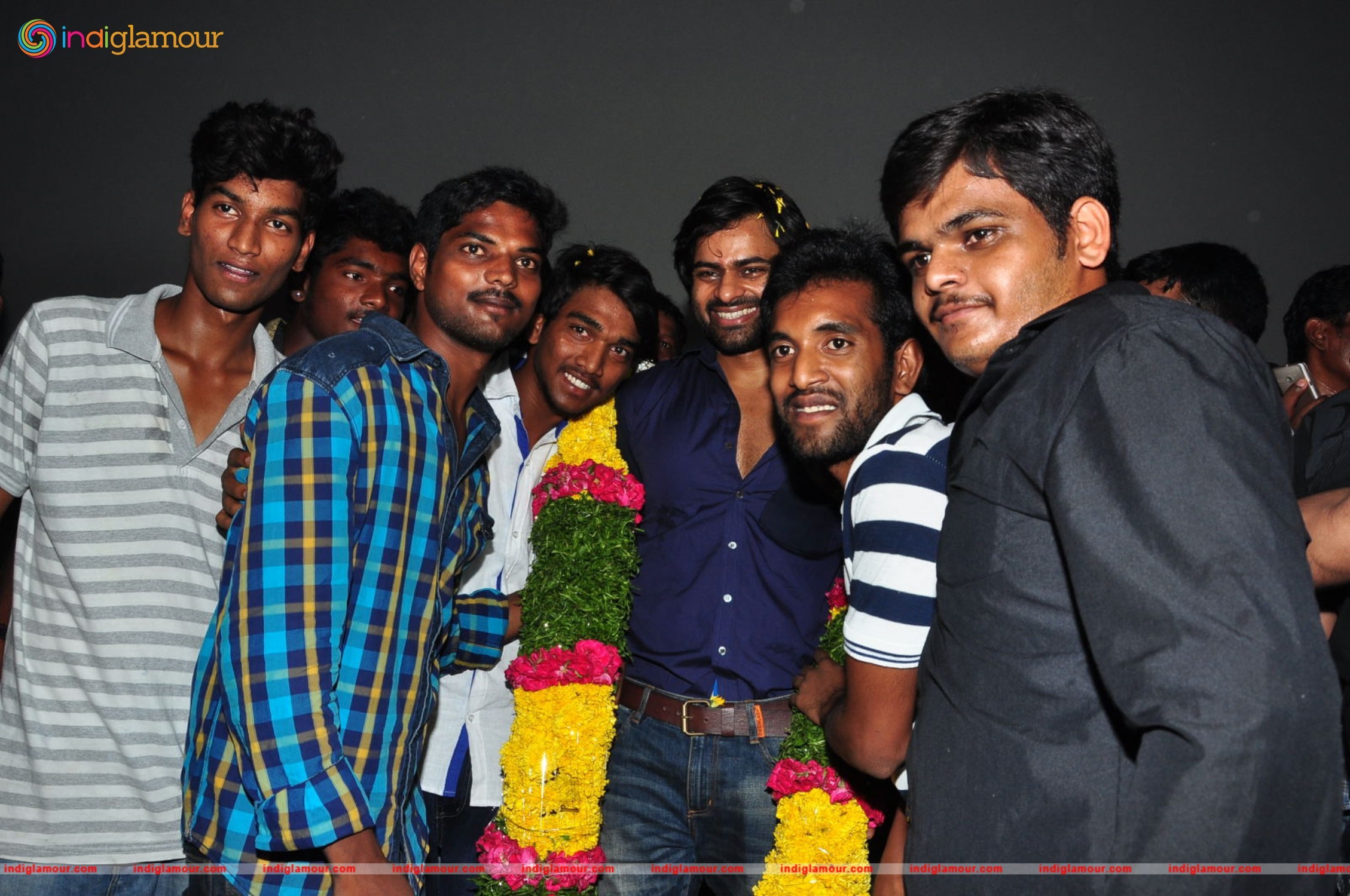 Supreme Movie Platinum Disc Function Event hd photo