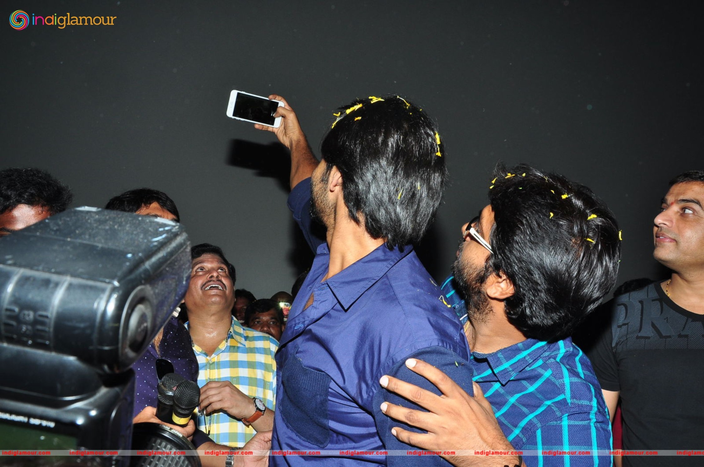 Supreme Movie Platinum Disc Function Event hd photo