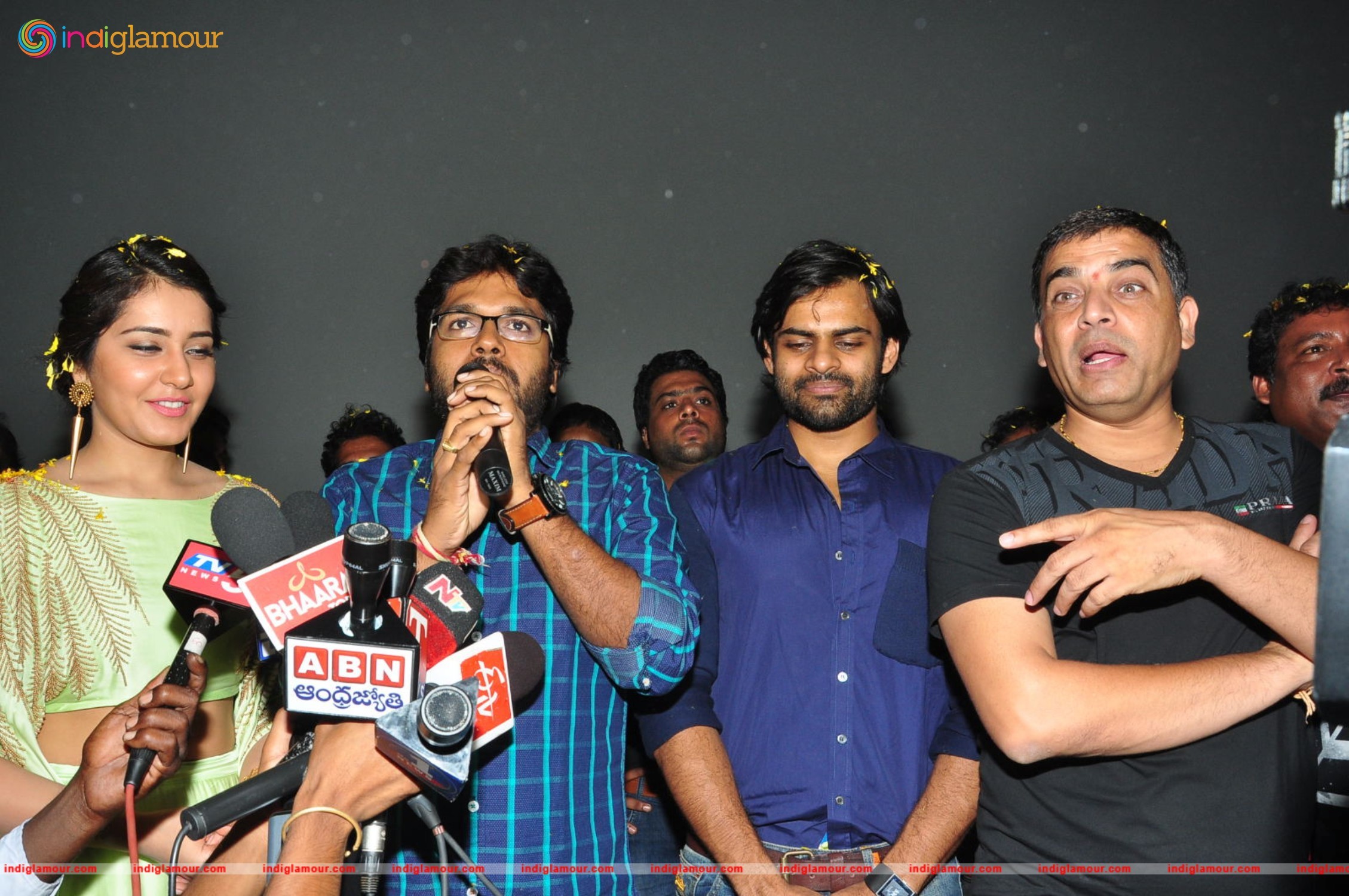 Supreme Movie Platinum Disc Function Event hd photo