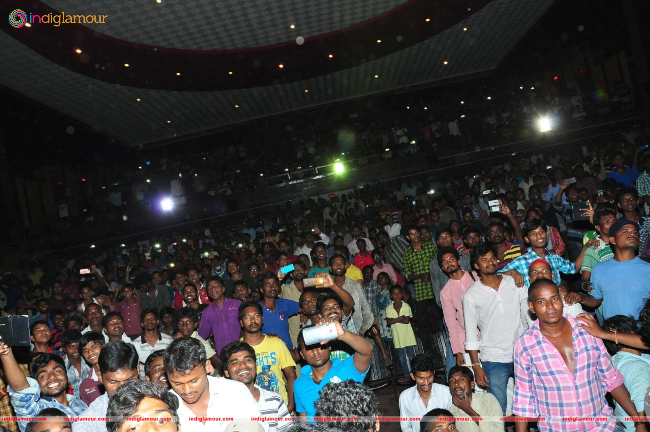 Supreme Movie Platinum Disc Function Event hd photo