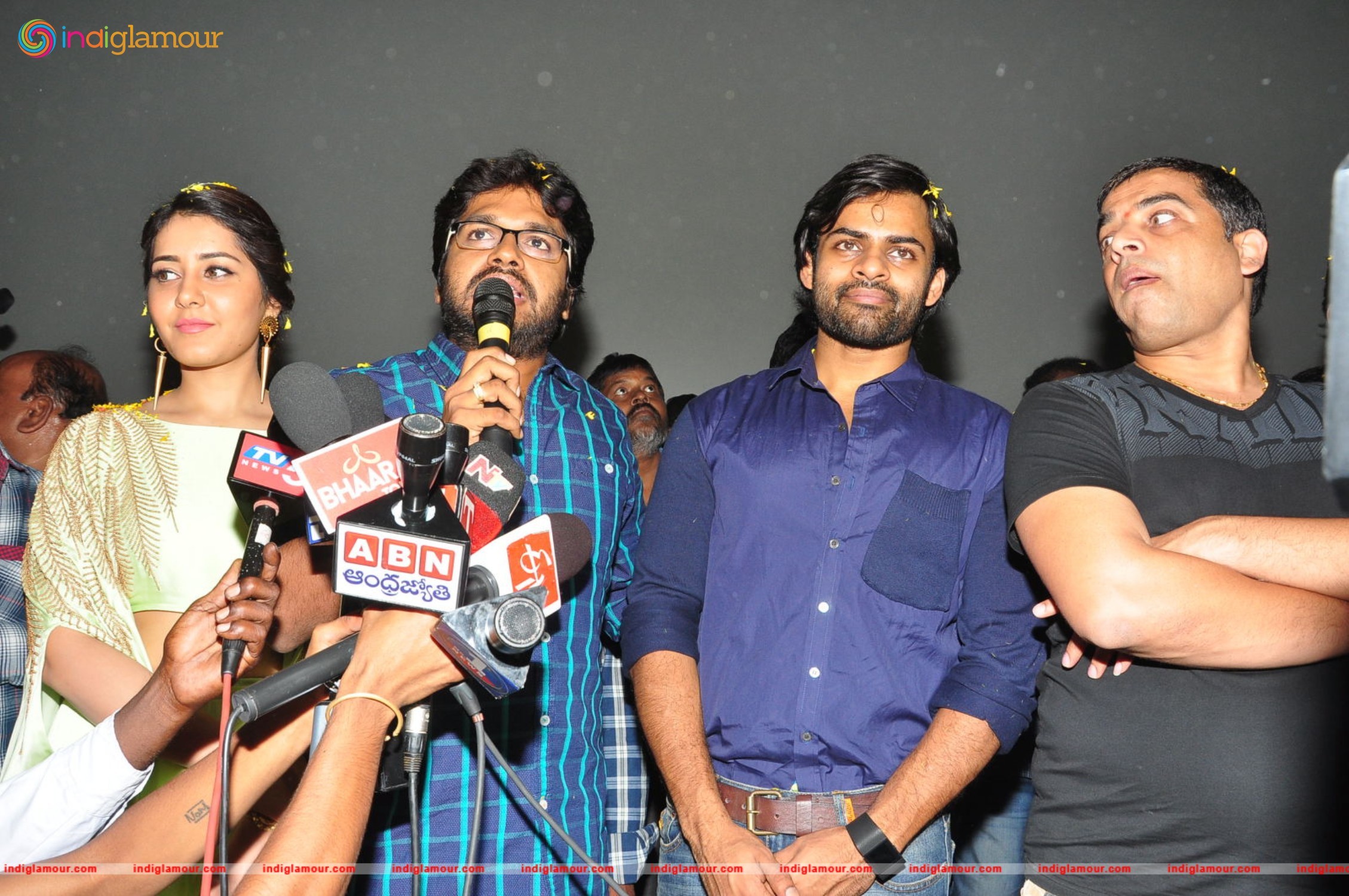 Supreme Movie Platinum Disc Function Event hd photo