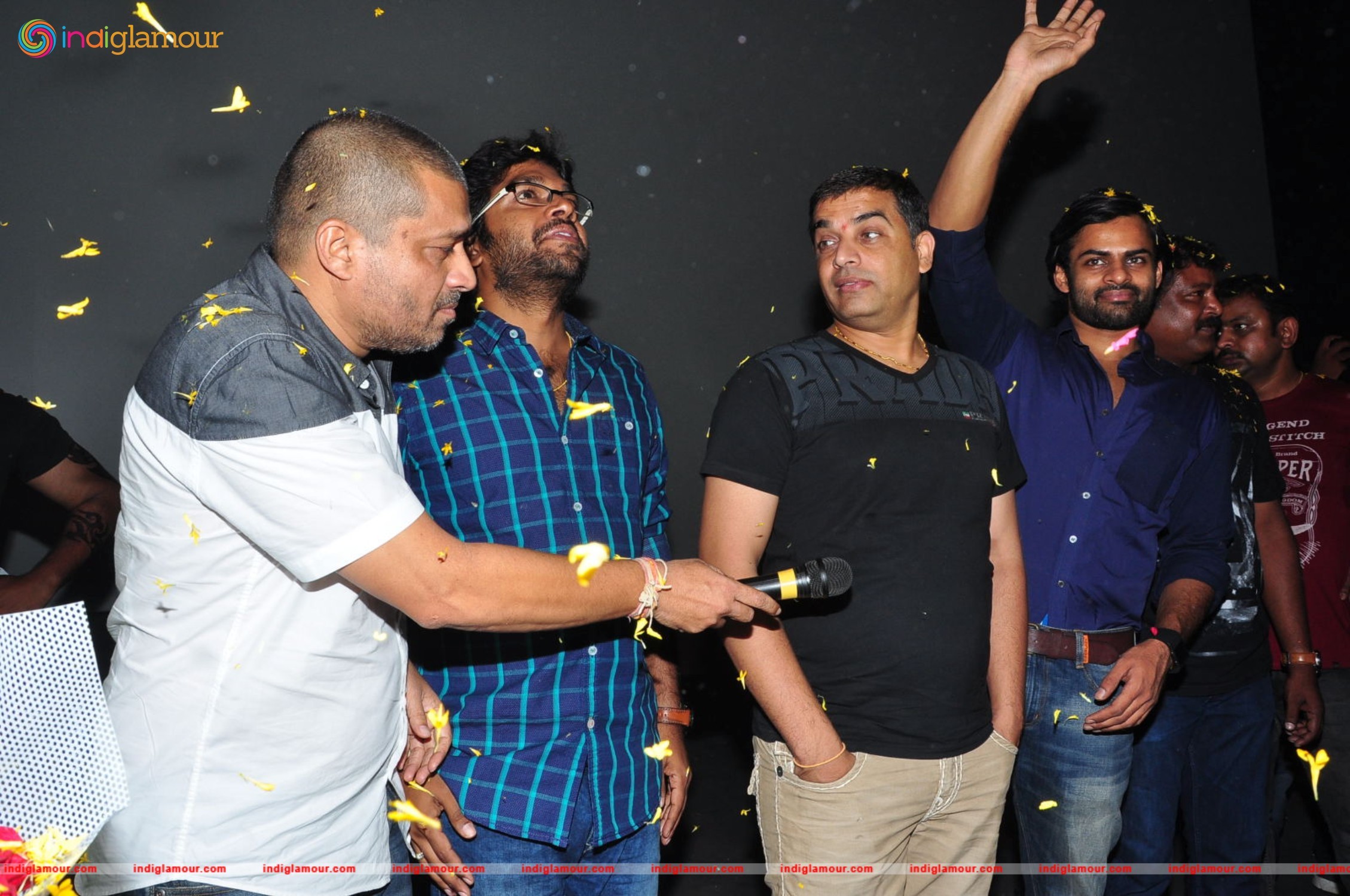 Supreme Movie Platinum Disc Function Event hd photo