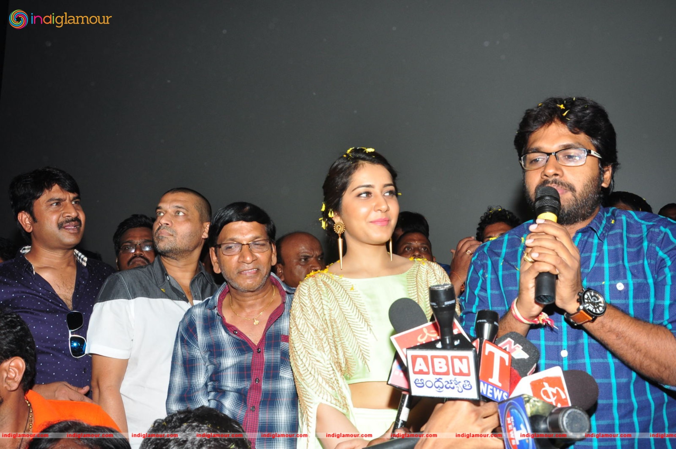 Supreme Movie Platinum Disc Function Event hd photo