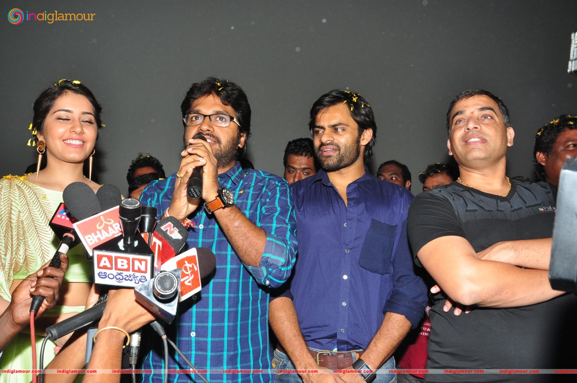 Supreme Movie Platinum Disc Function Event hd photo
