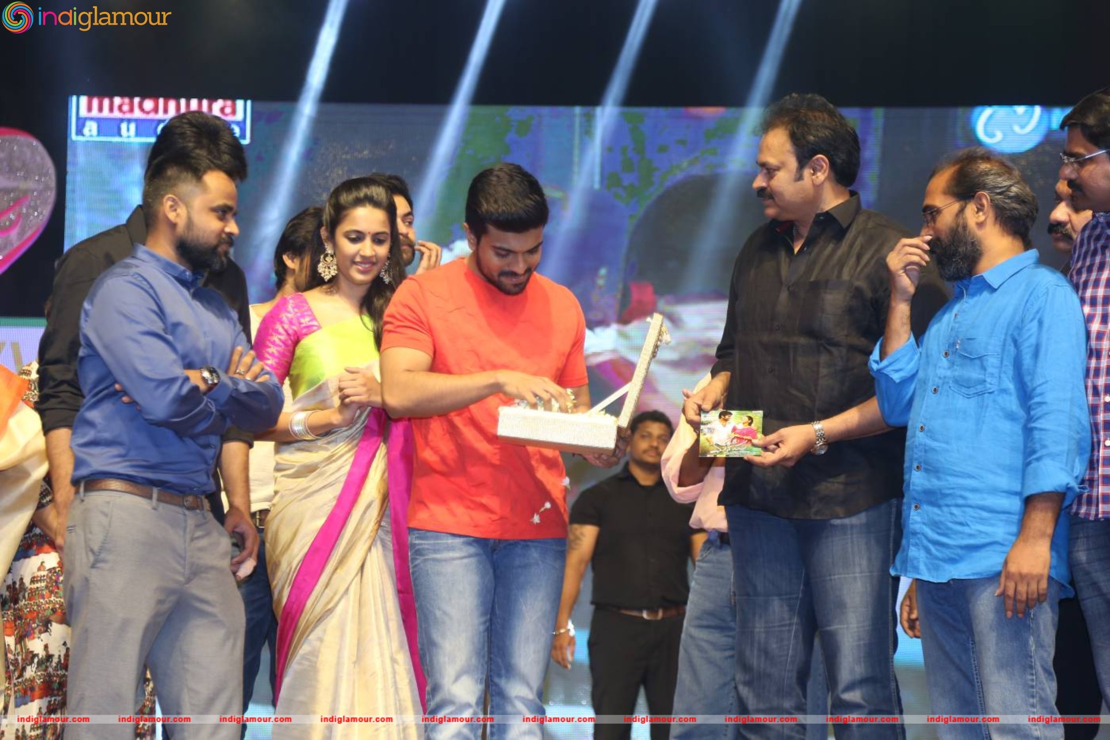Oka Manasu Audio Launch Event hd photo