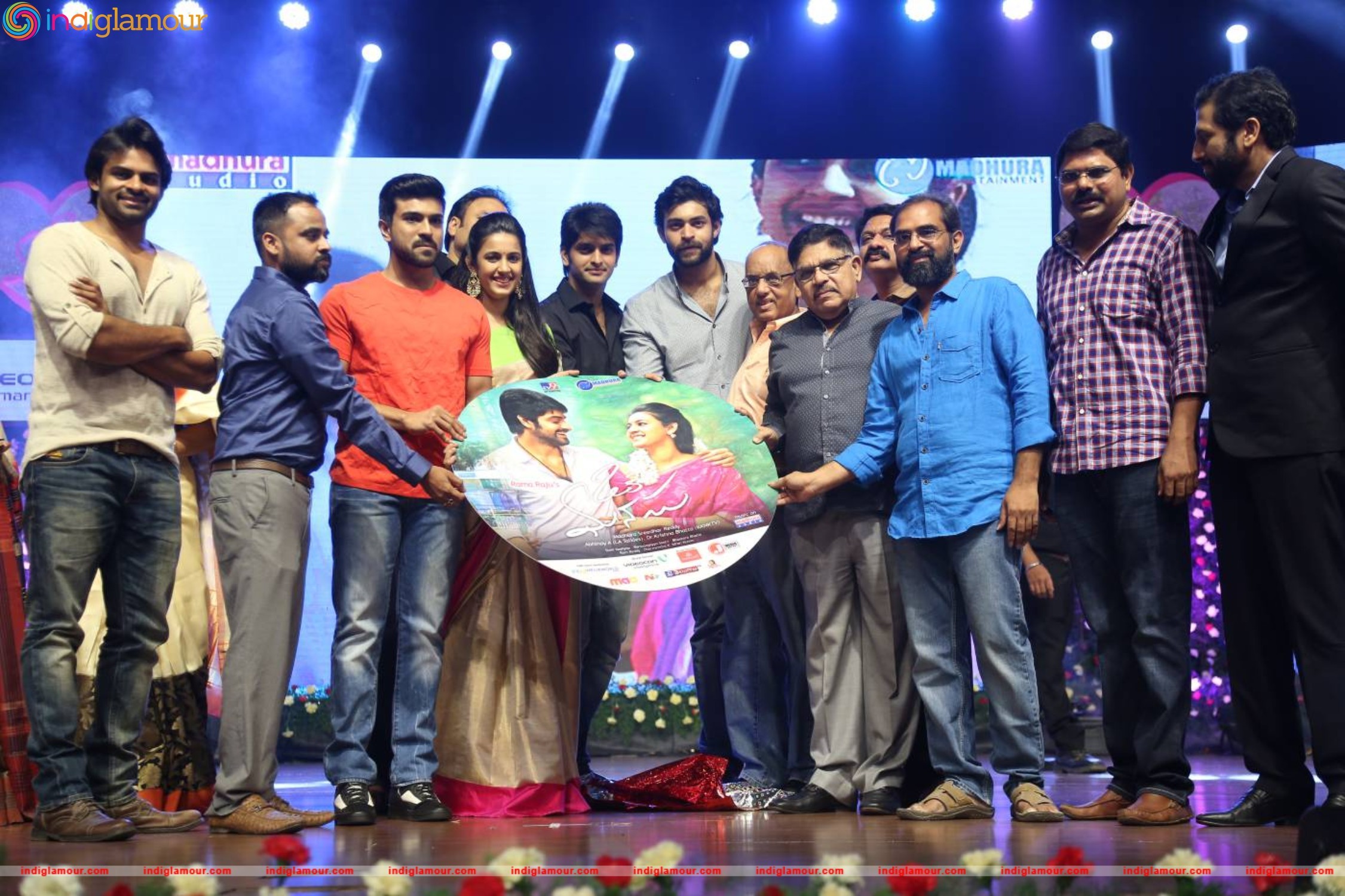 Oka Manasu Audio Launch Event hd photo