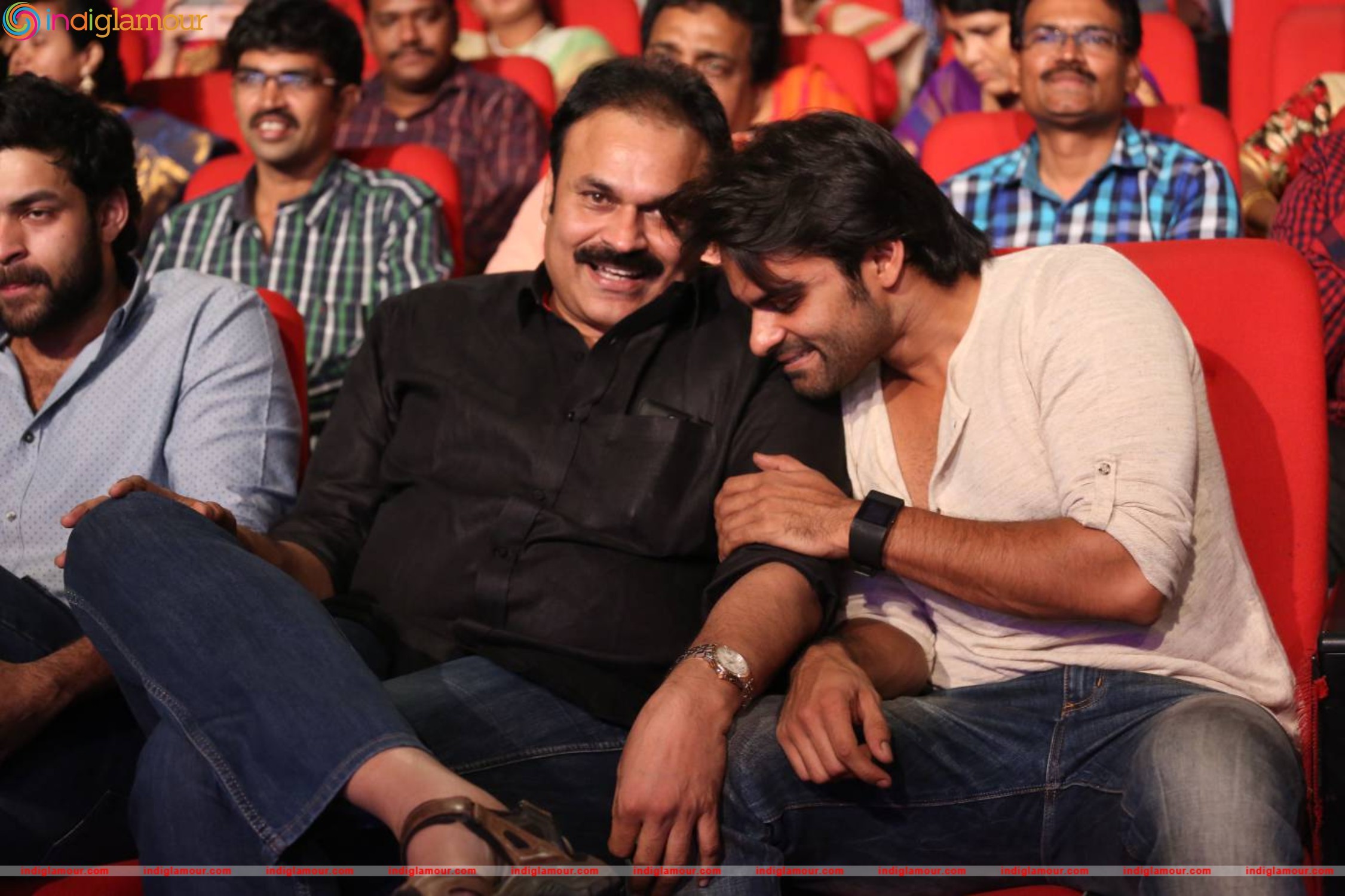 Oka Manasu Audio Launch Event hd photo