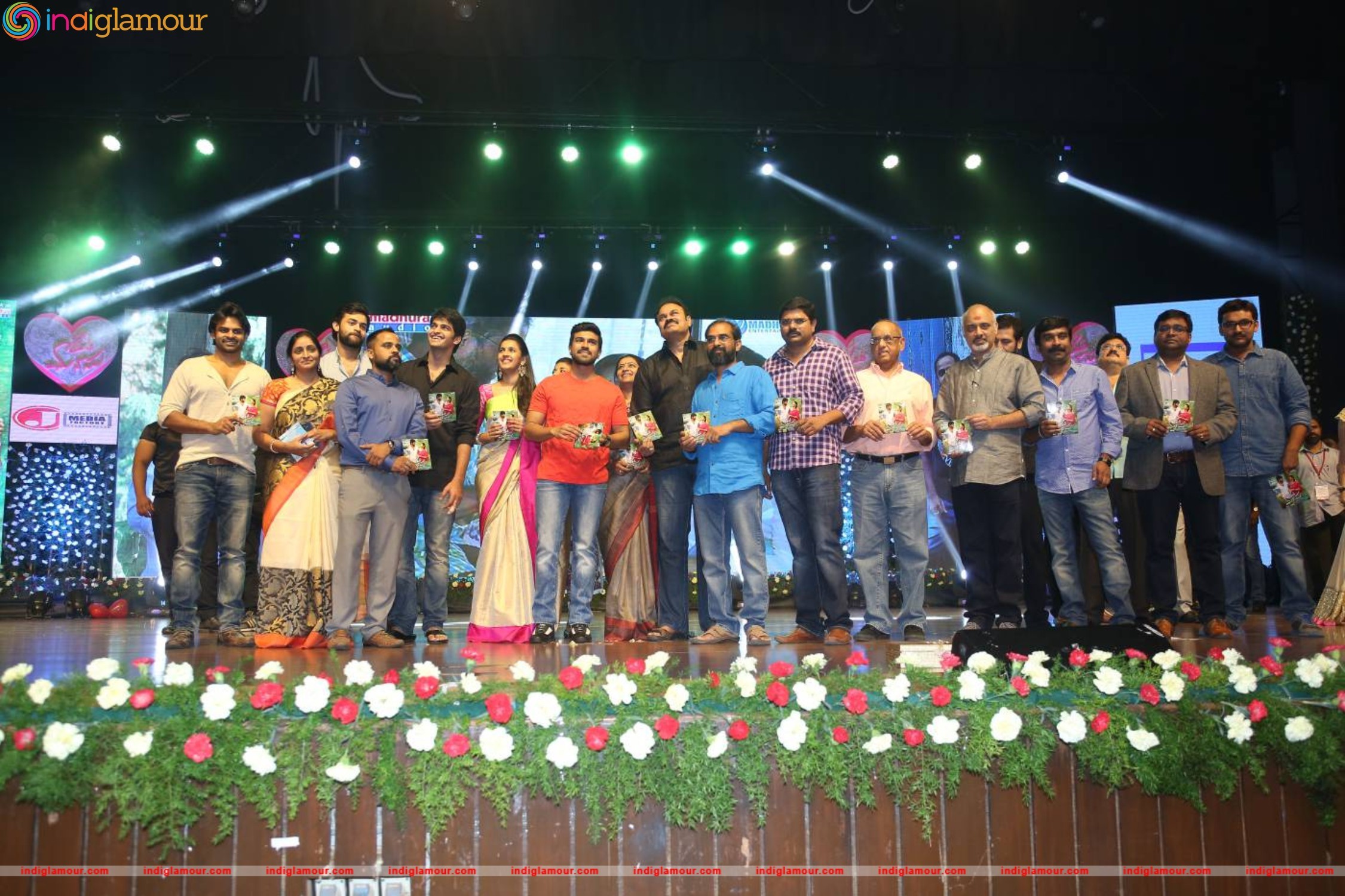 Oka Manasu Audio Launch Event hd photo