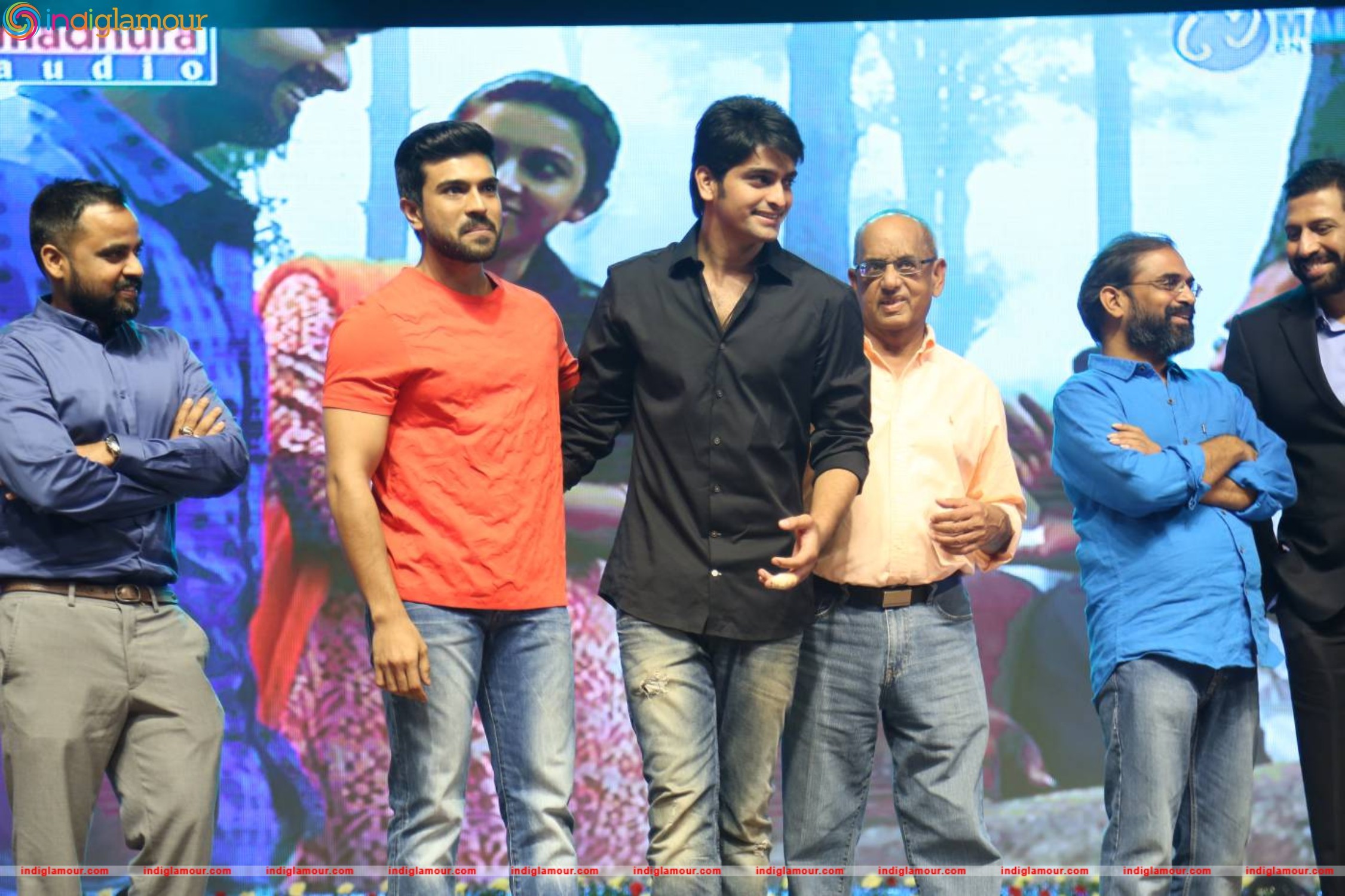Oka Manasu Audio Launch Event hd photo