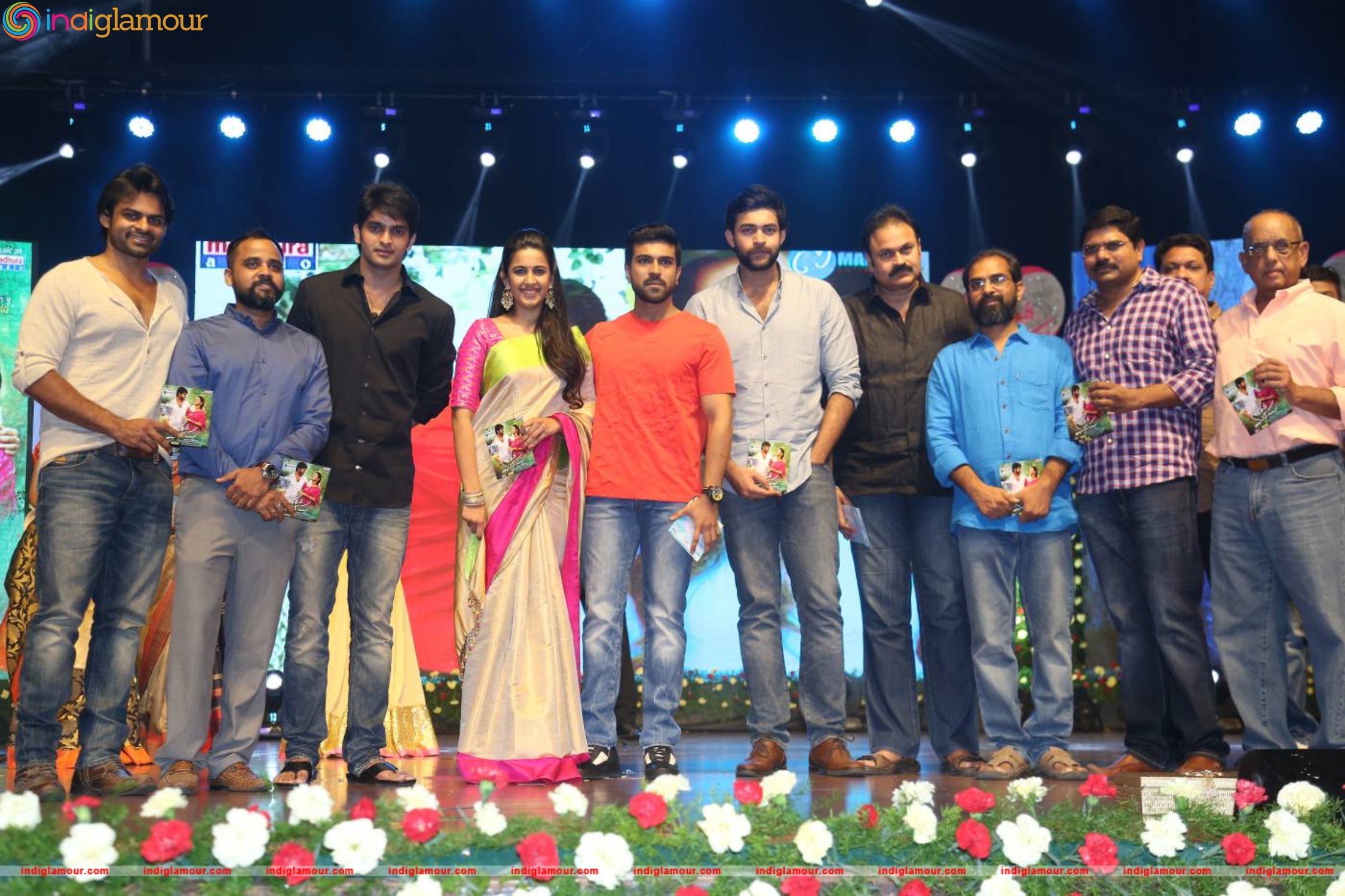 Oka Manasu Audio Launch Event hd photo