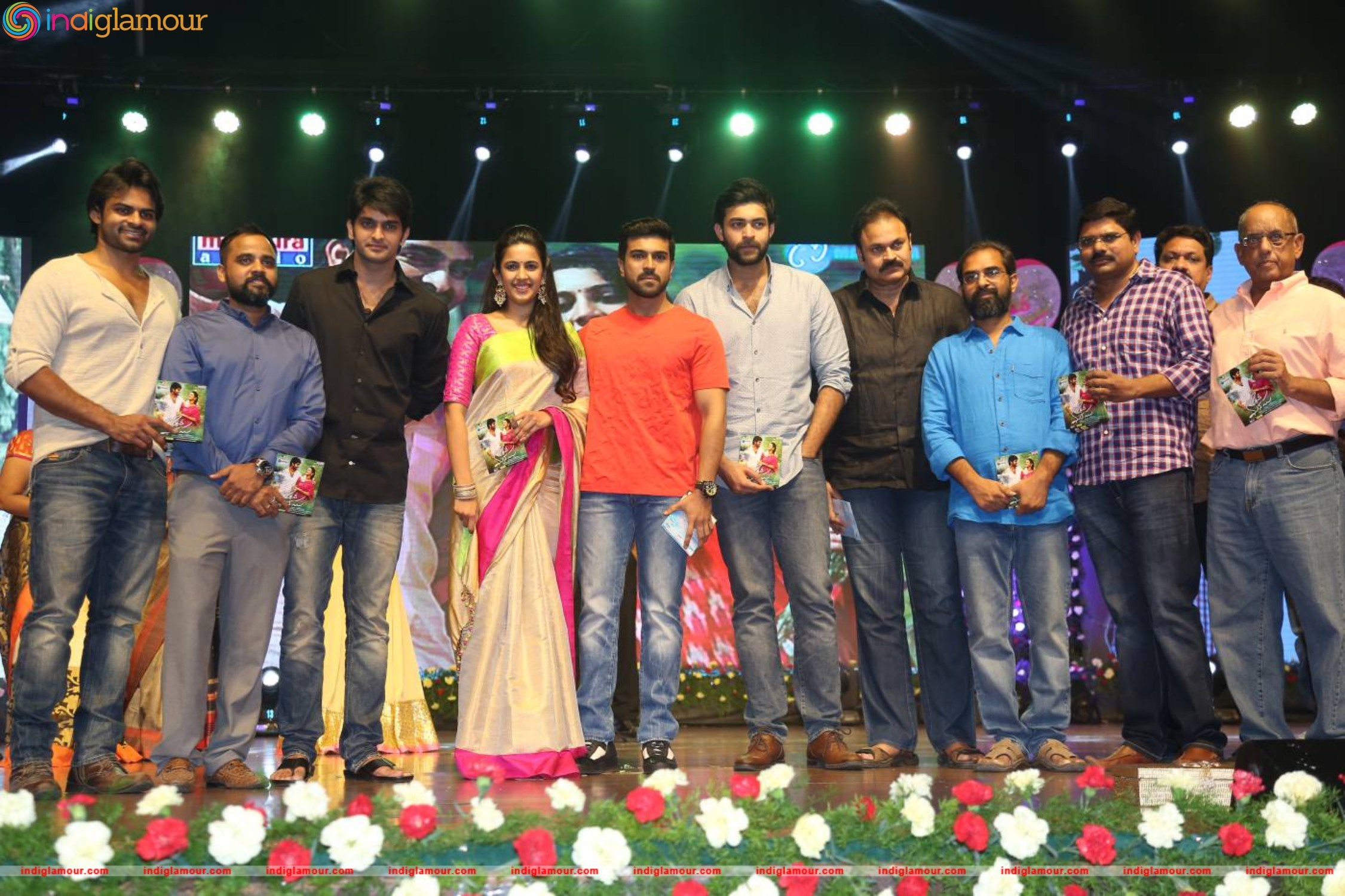 Oka Manasu Audio Launch Event hd photo