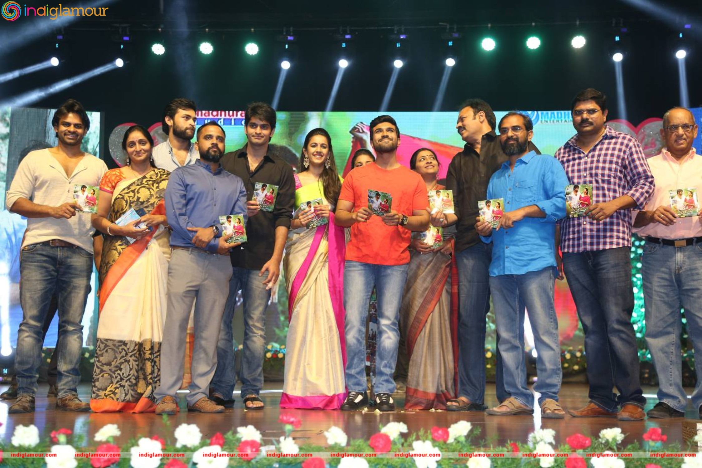 Oka Manasu Audio Launch Event hd photo