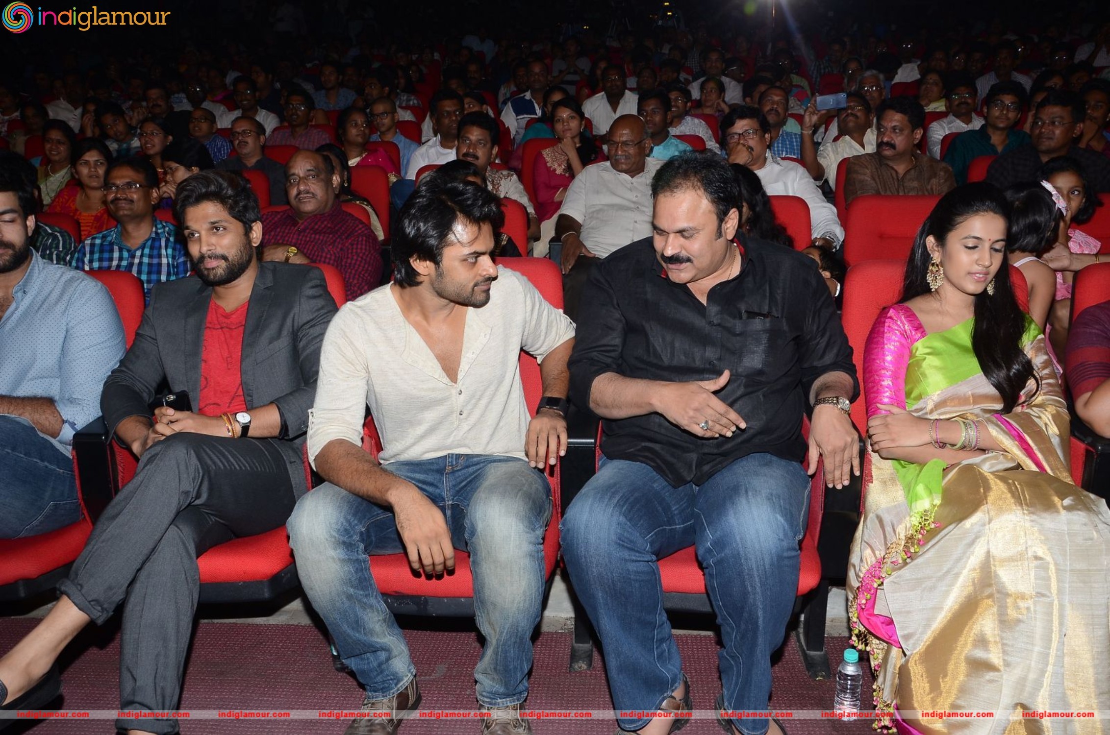 Oka Manasu Audio Launch Event hd photo