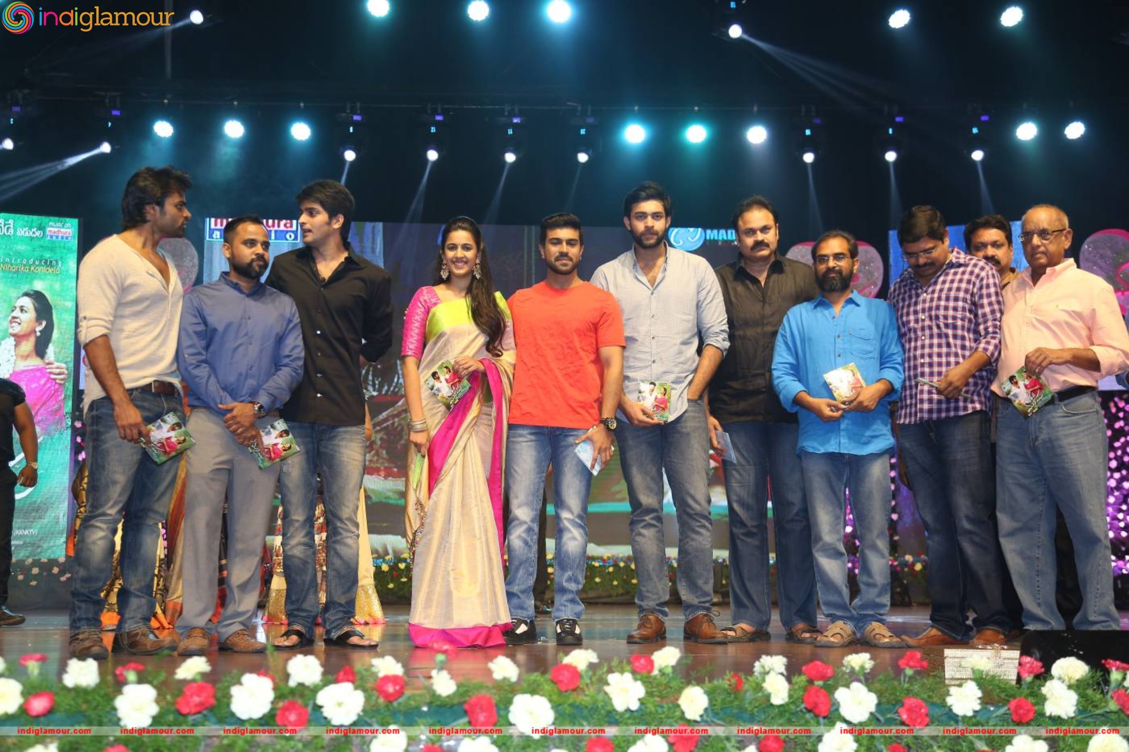 Oka Manasu Audio Launch Event hd photo