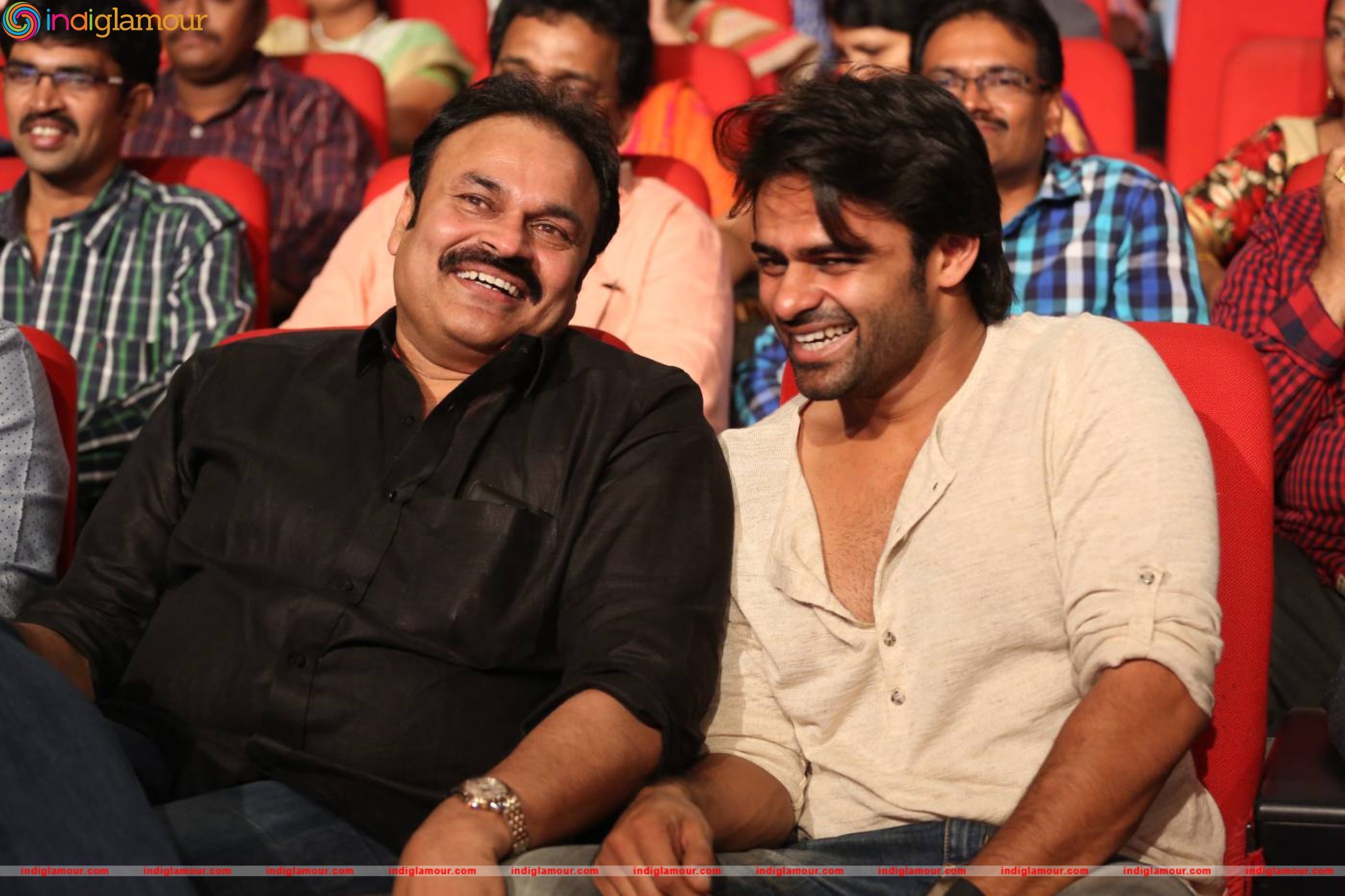 Oka Manasu Audio Launch Event hd photo