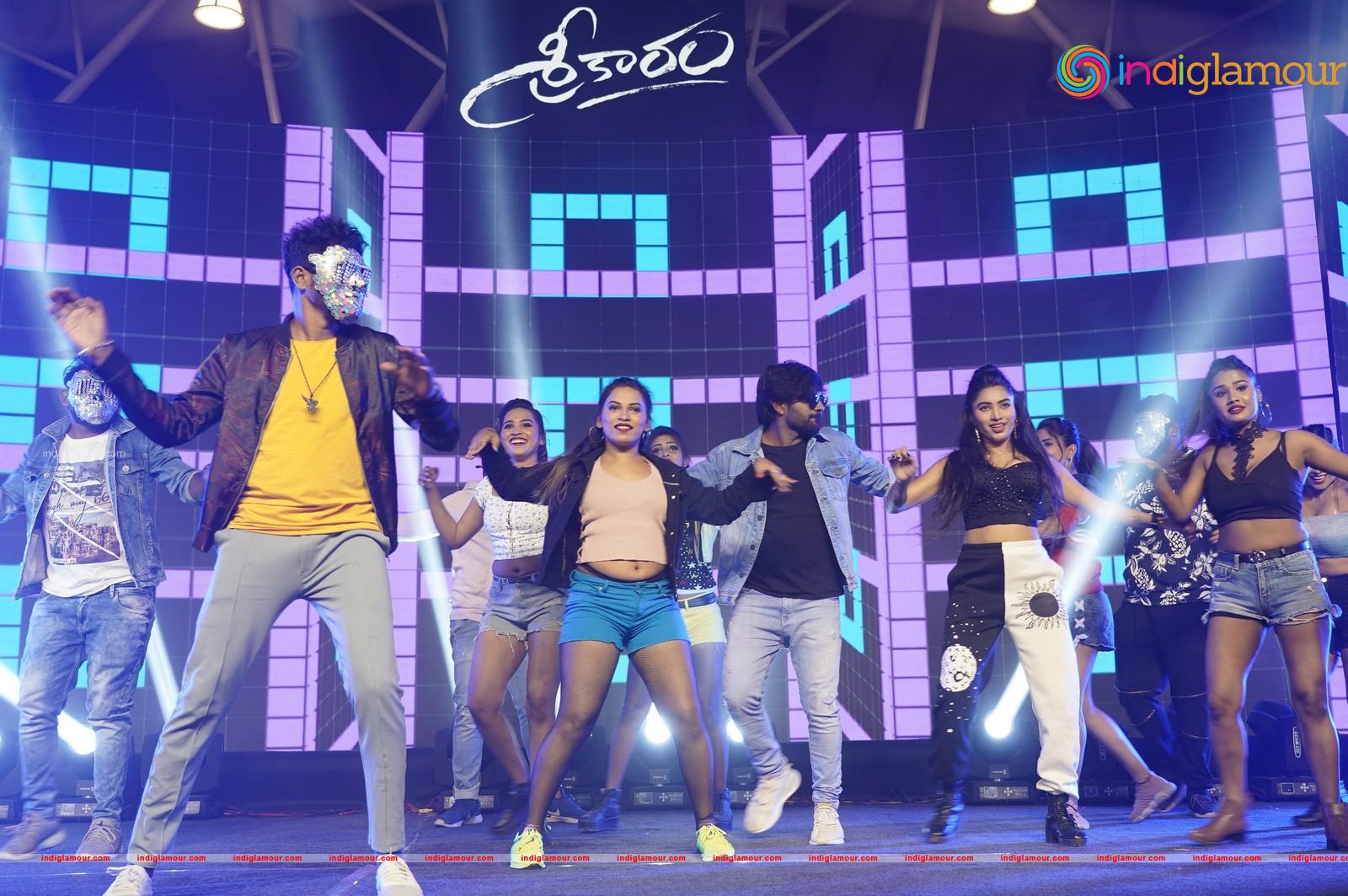 Sreekaaram Movie Grand Release Event Event hd photo
