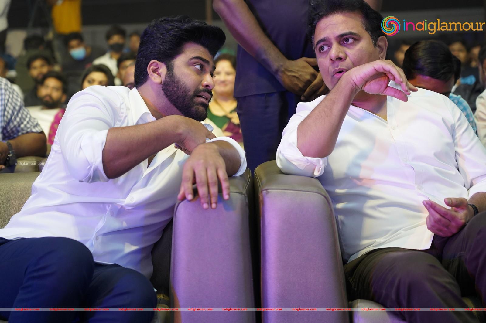 Sreekaaram Movie Grand Release Event Event hd photo