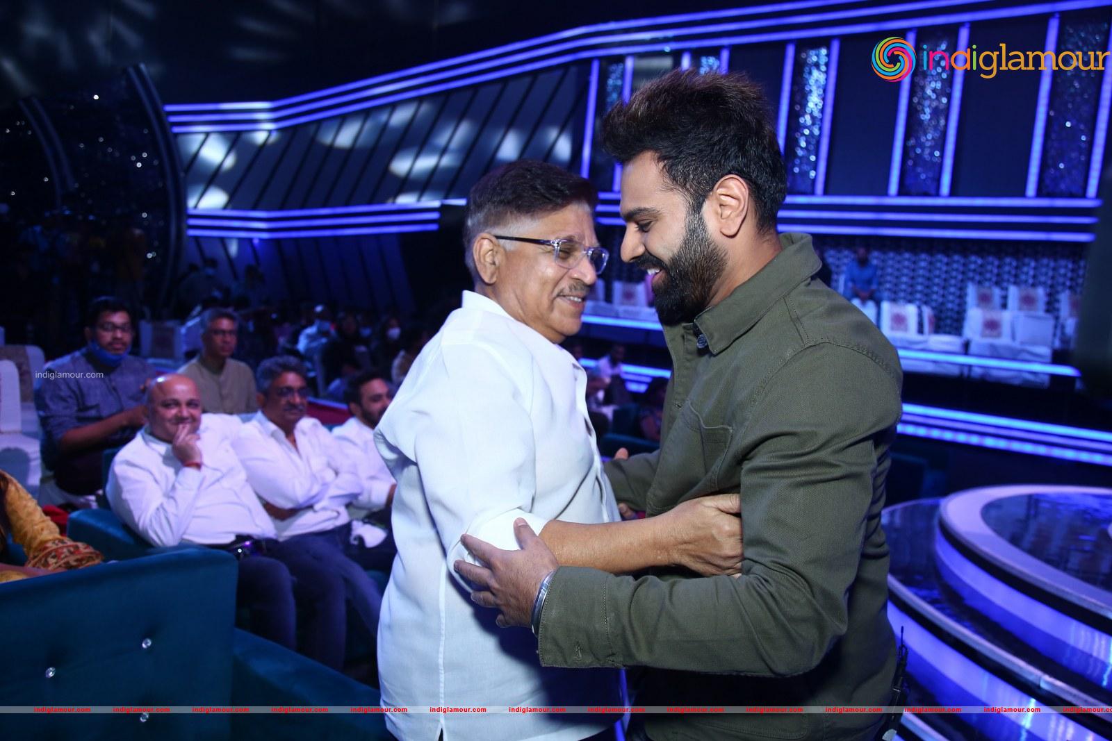 Aha Telugu Indian Idiol Press Meet Event hd photo