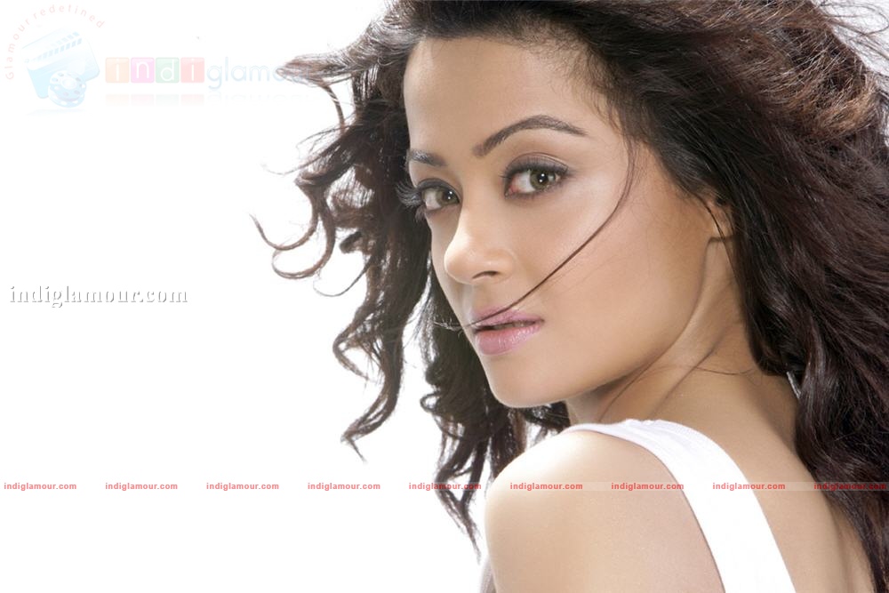 Survin Chawla Actress hd photo