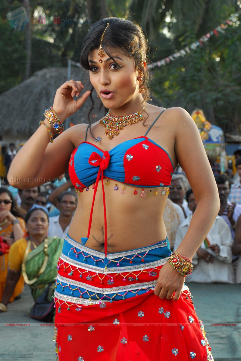 Arti Puri Actress hd photo