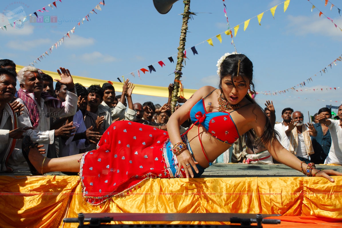 Arti Puri Actress hd photo